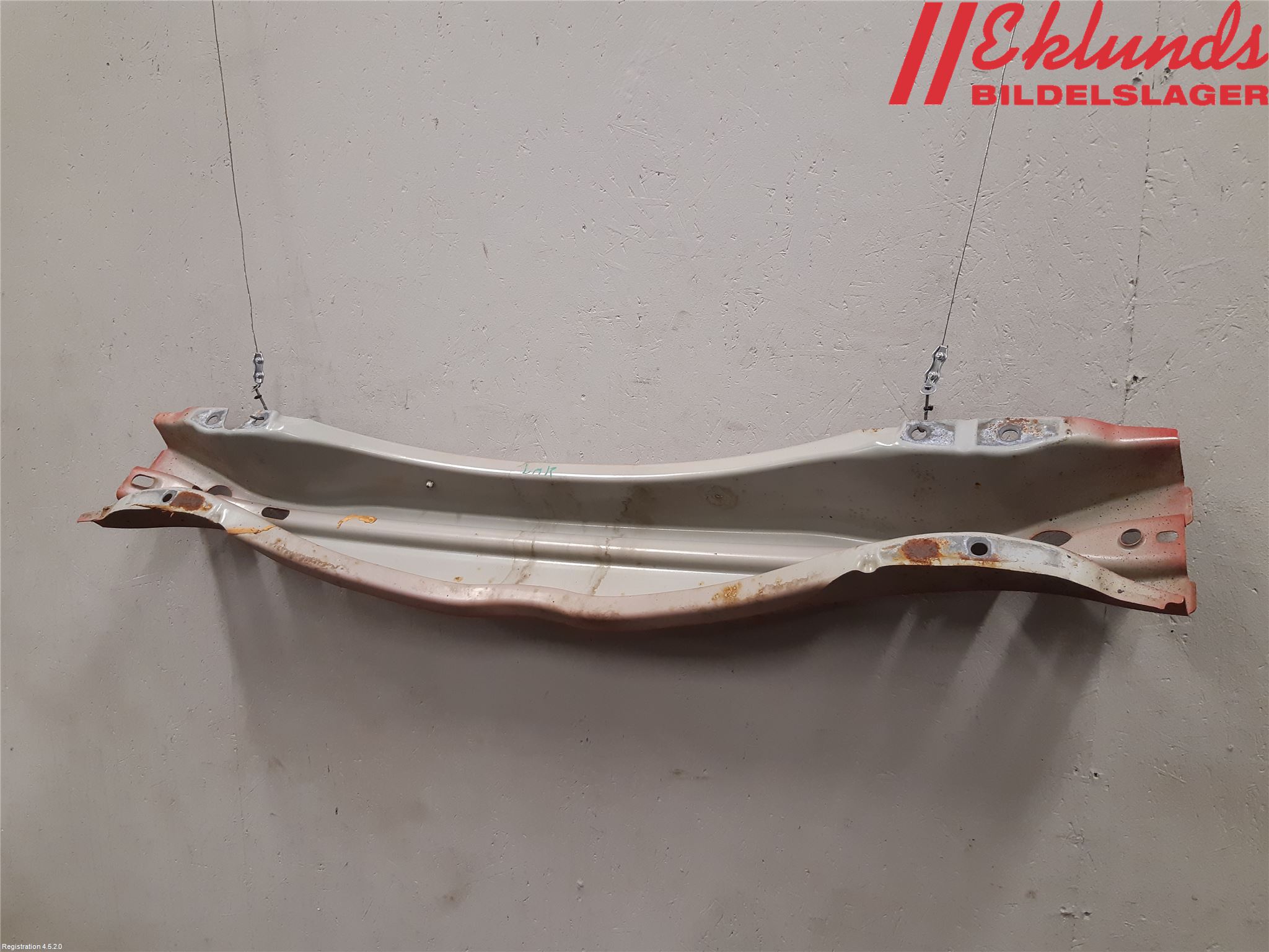 Volvo V70 08-13 Stötfångarbalk Bak