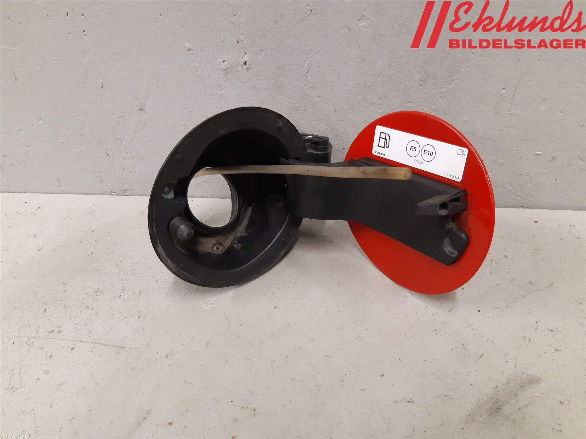 Volvo V40 12-19 Tanklucka