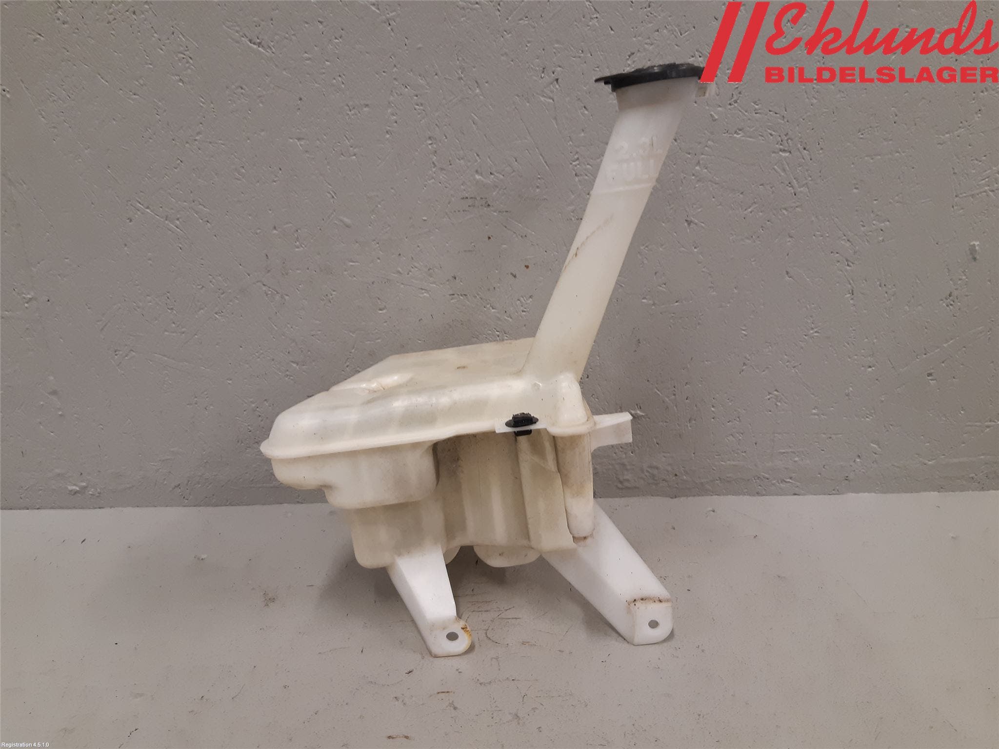 Toyota VERSO-S 11-16 Spolartank Vindruta