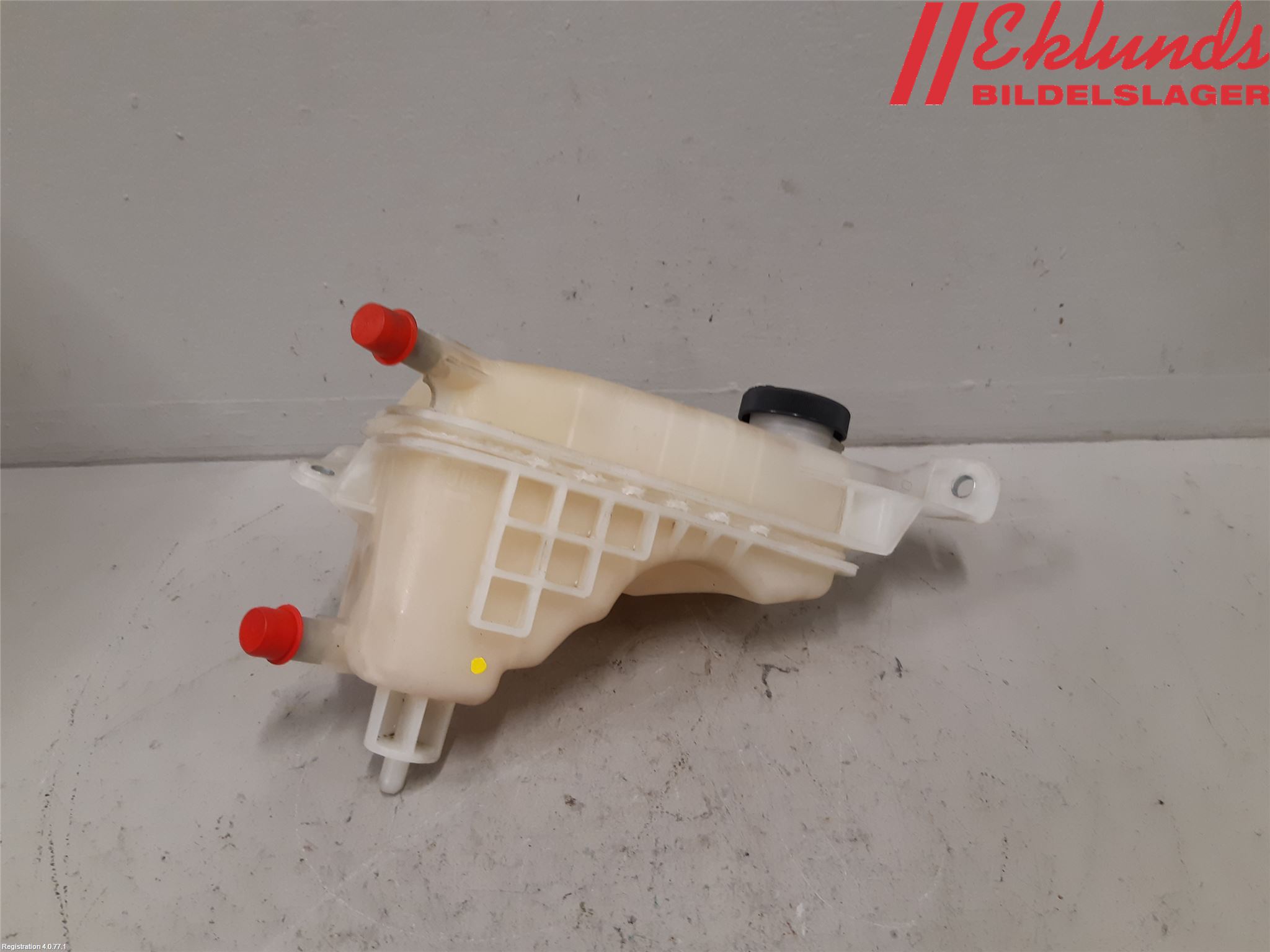 Toyota AURIS 13-19 Expansionstank