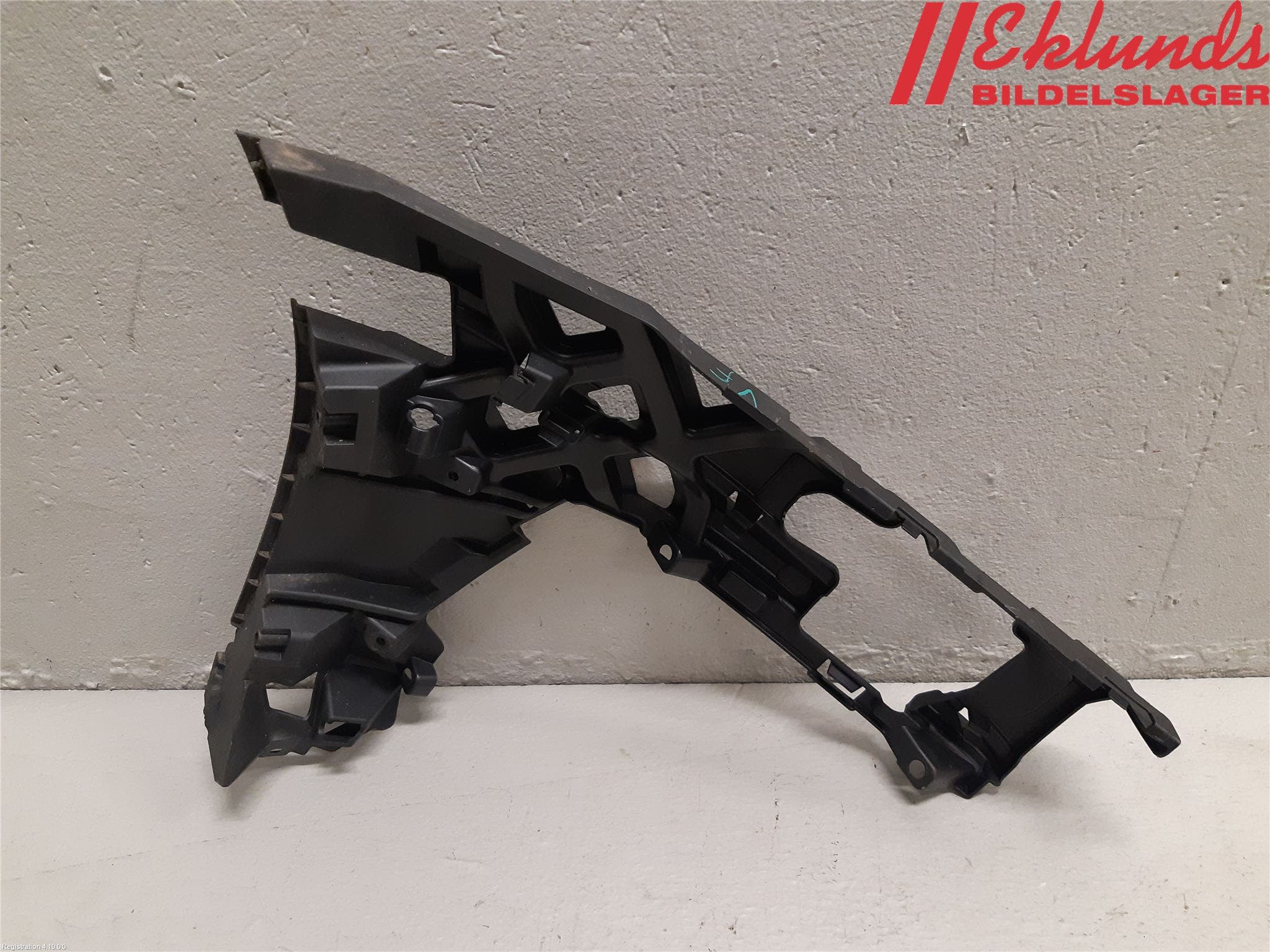 Volkswagen VW GOLF / E-GOLF VII 13-20 Stötfångarfäste Fram Vä