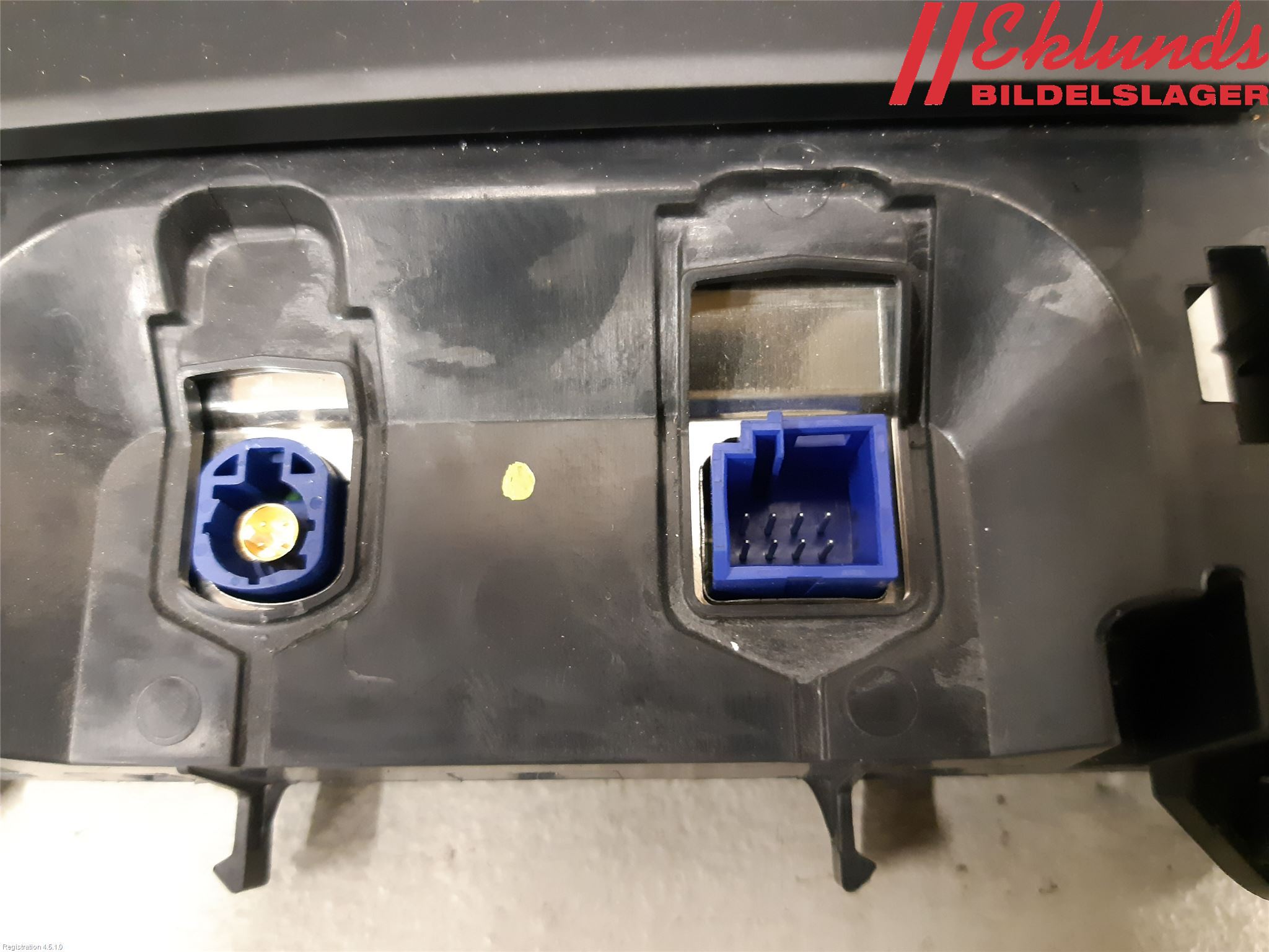 Mercedes-Benz MB C-KLASS (W205) 14-21 Multifunktionsdisplay