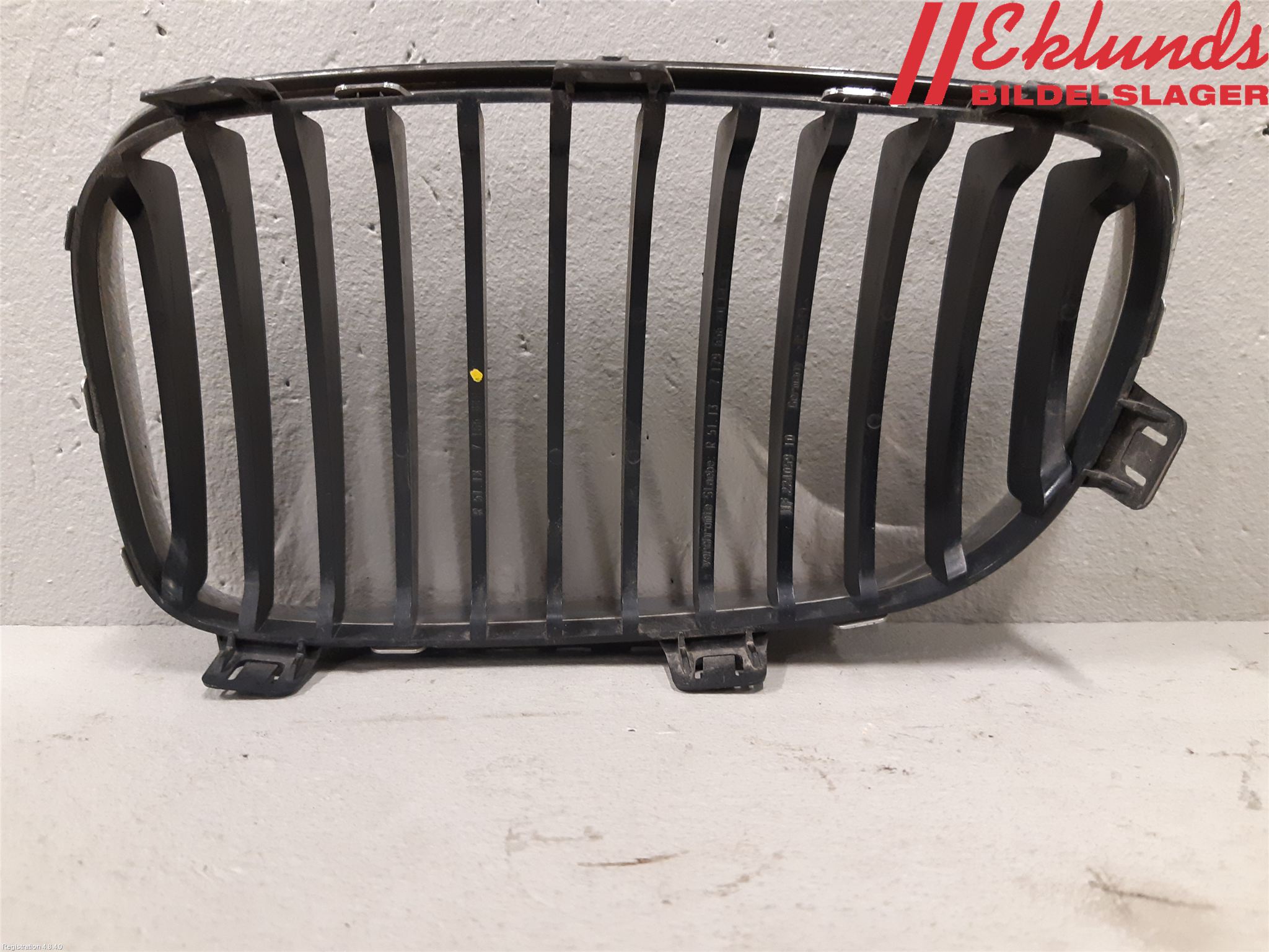 BMW 1 E87/81 5D/3D 03-11 Grilldel Höger