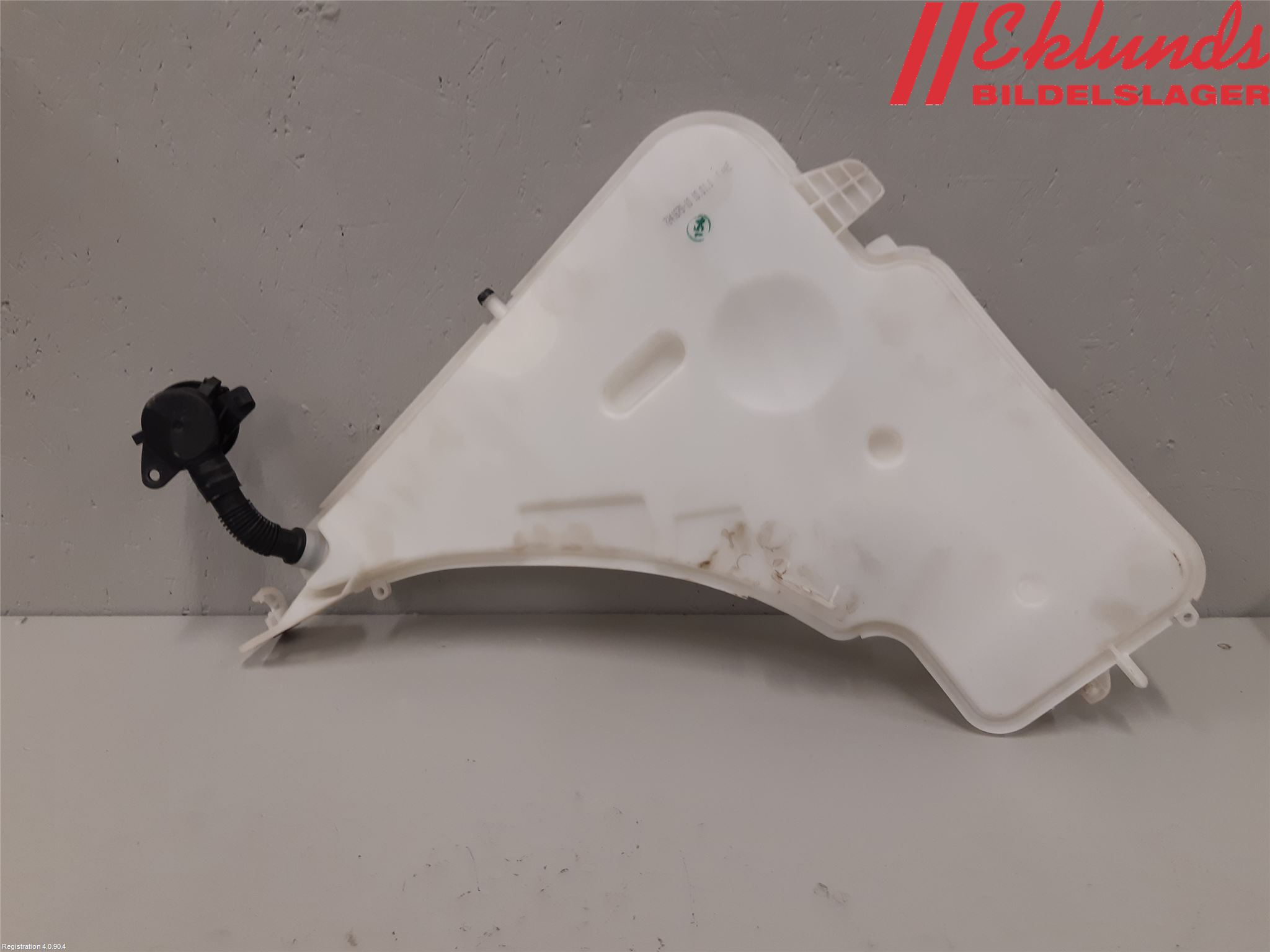 BMW 3 F30/F31/F80 12-19 Spolartank Vindruta-Strål