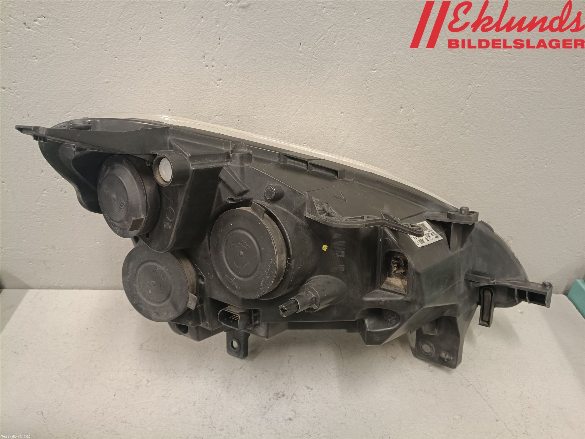 Peugeot PARTNER 08-15 Strålkastare Vänster