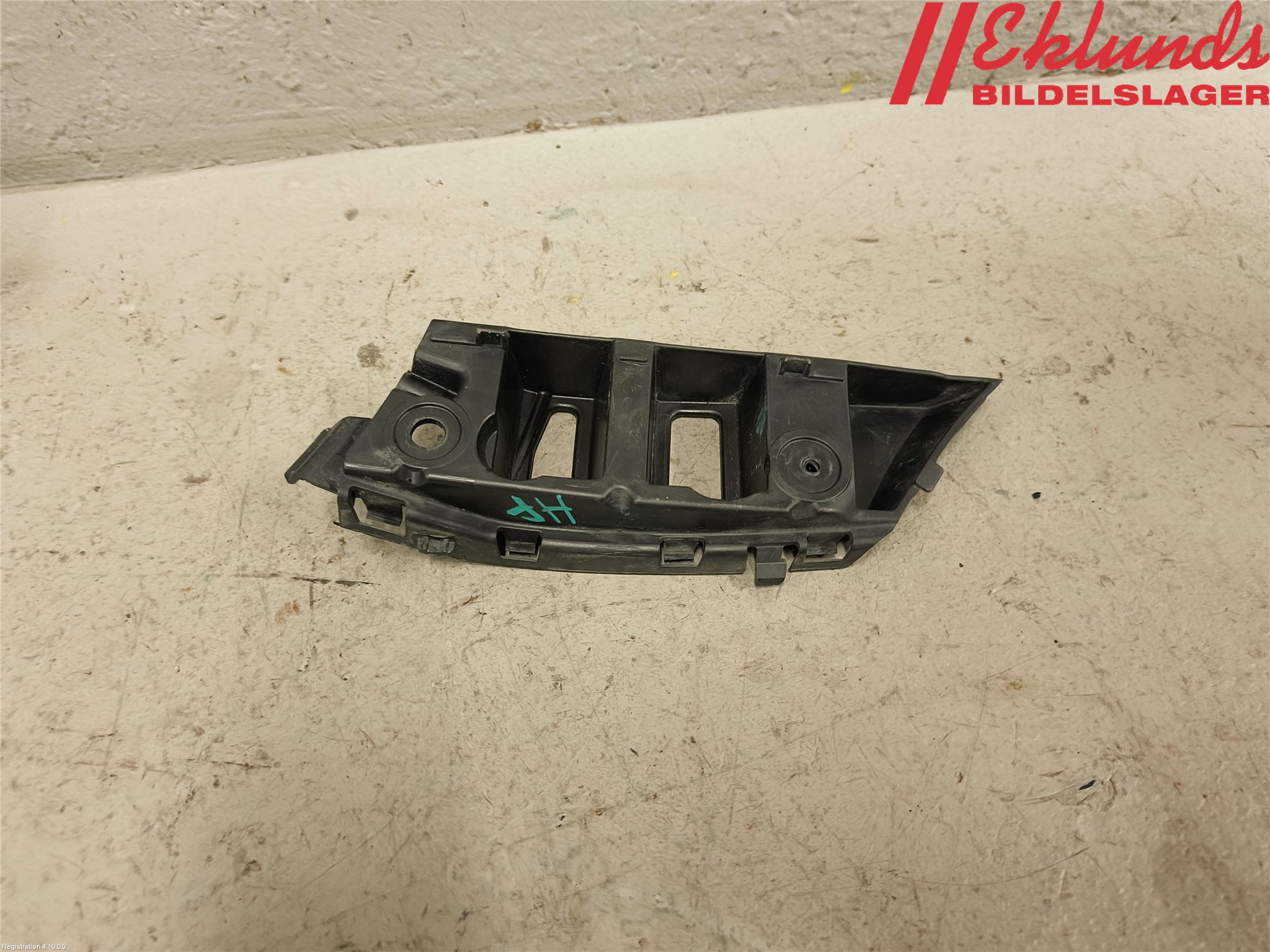 Volkswagen VW TIGUAN 07-16 Stötfångarfäste Fram Hö