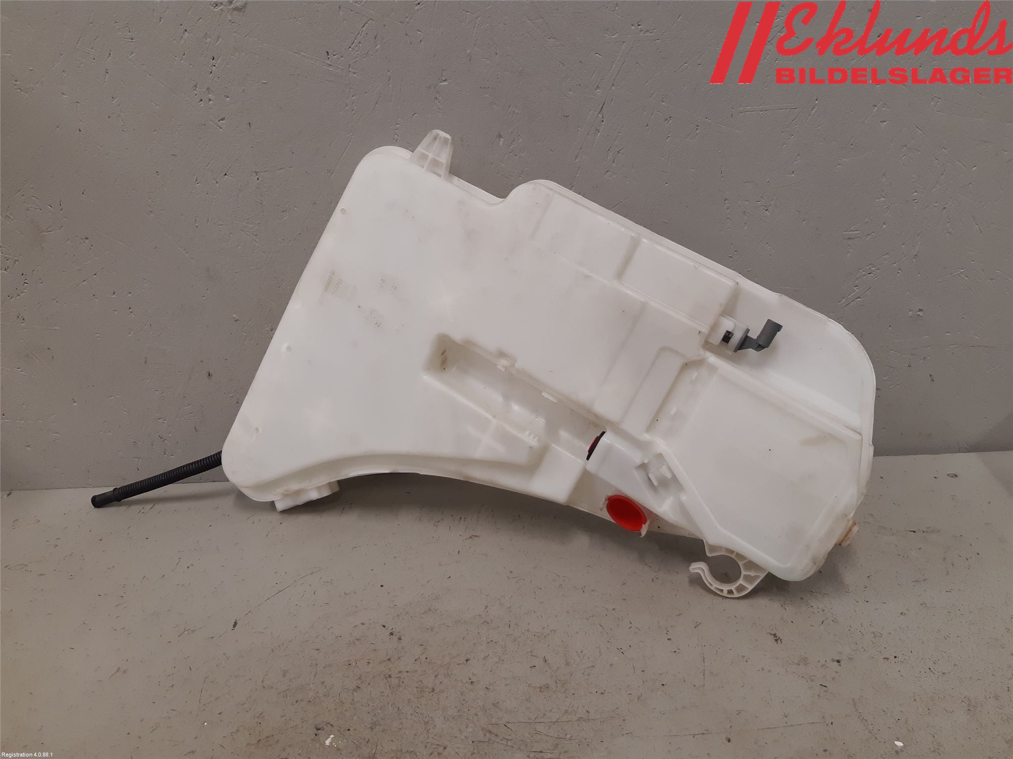 BMW 5 F10/F11/F18 09-17 Spolartank Vindruta-Strål