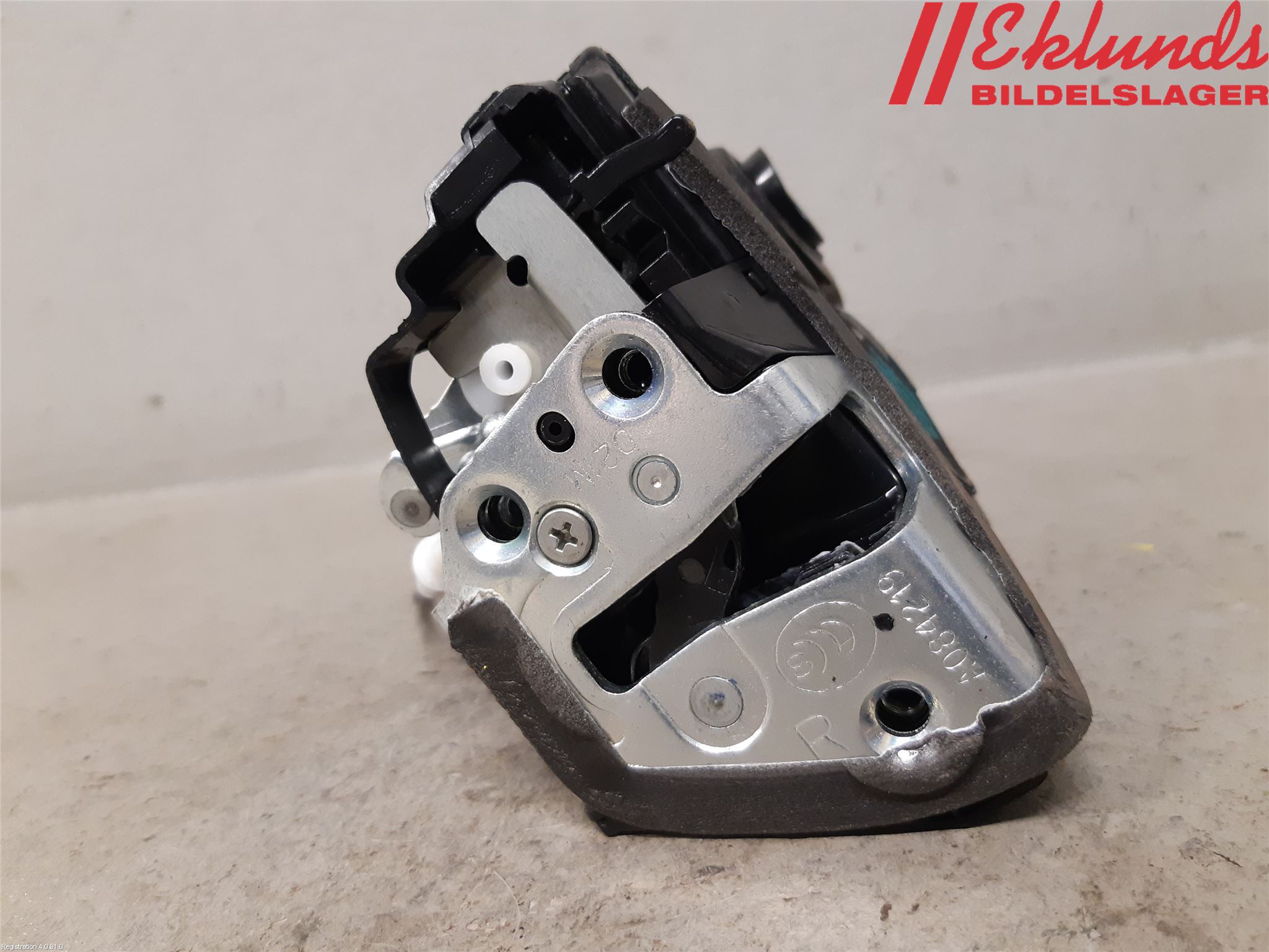 Toyota COROLLA 19- Låskista-Dörrlås