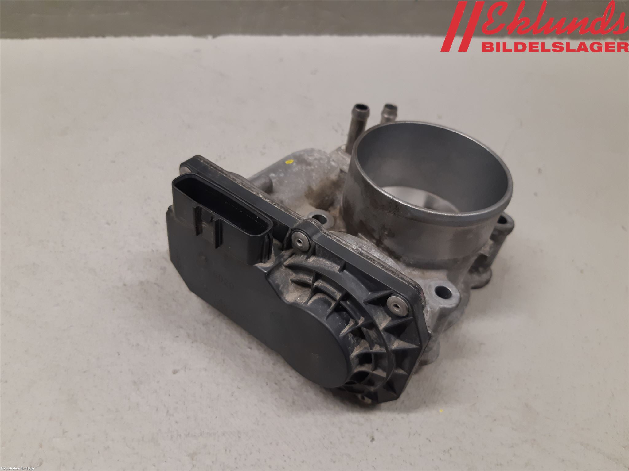 Toyota RAV4 13-18 Injspjällhus