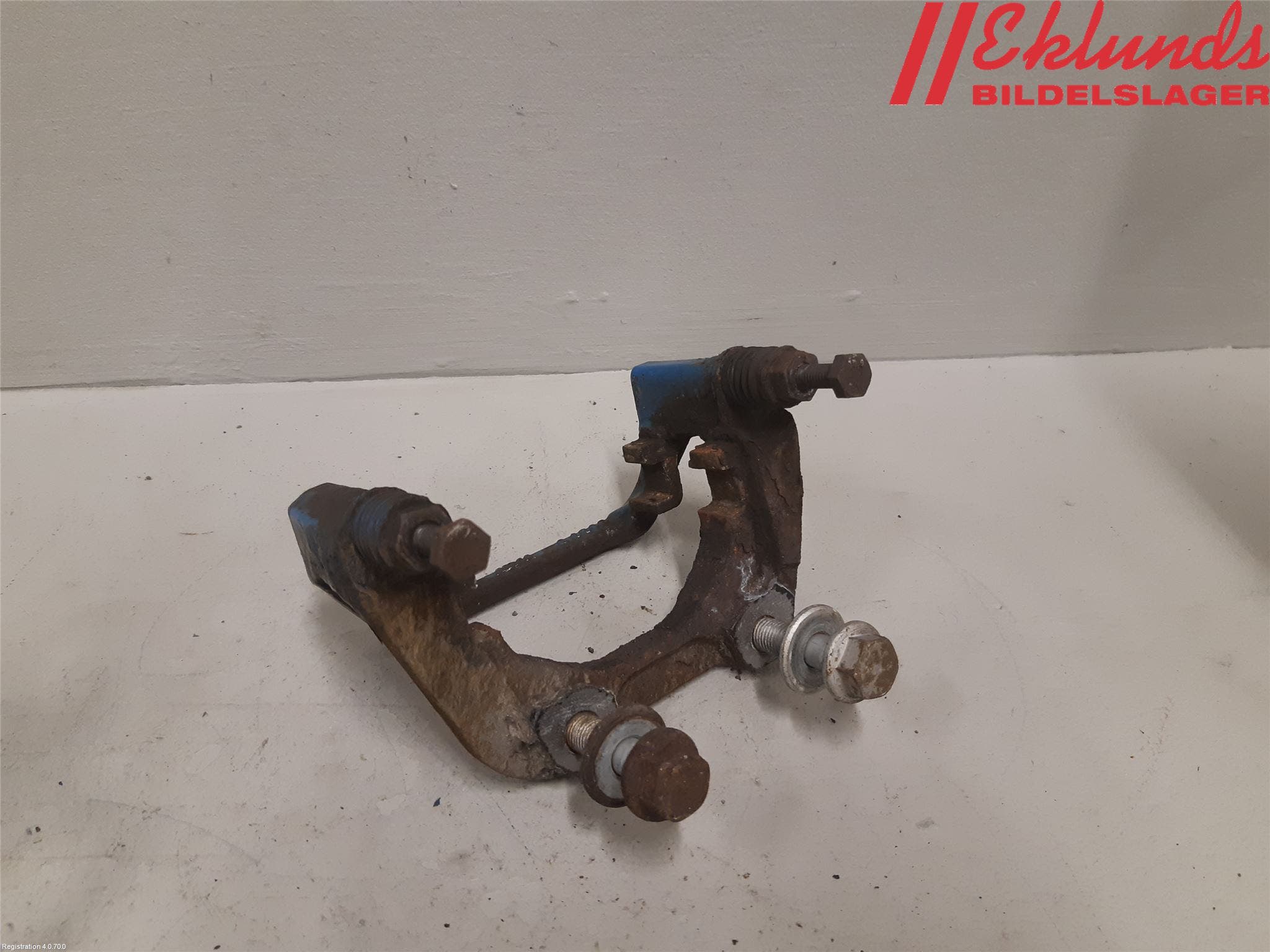 BMW 5 F10/F11/F18 09-17 Bromsokshållare