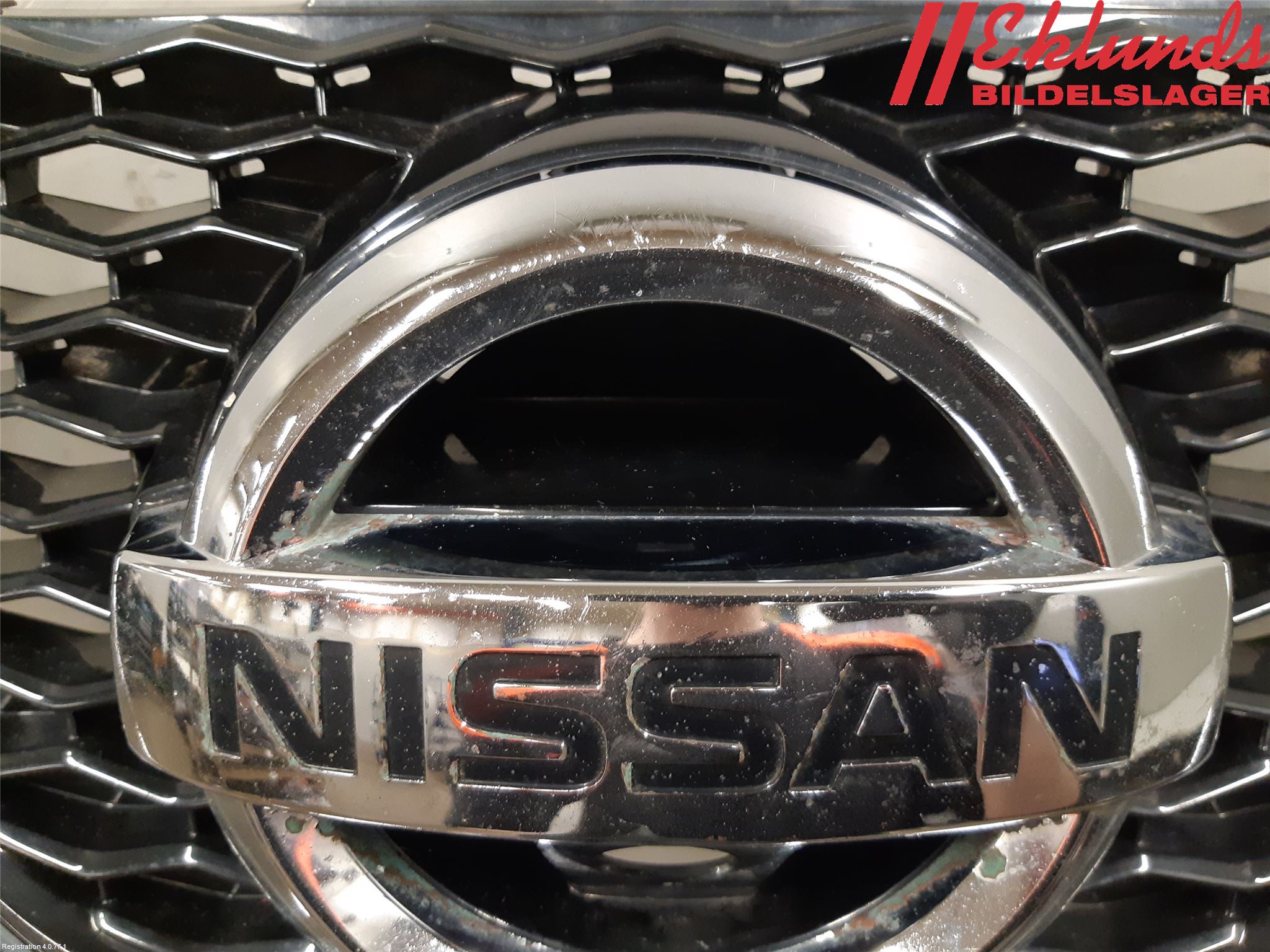 Nissan QASHQAI 14-17 Grill Komp