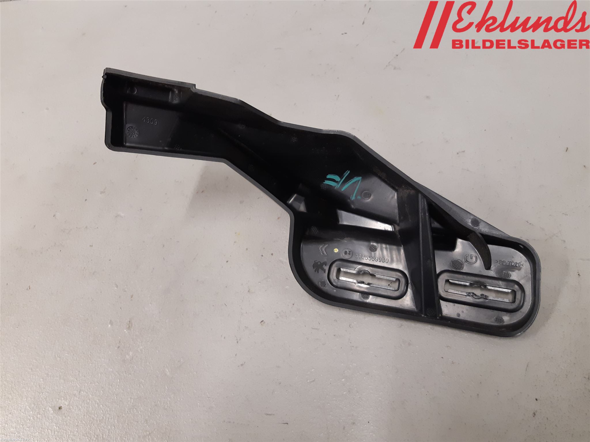 Opel MOKKA 21- Skärmfäste Fram Vä