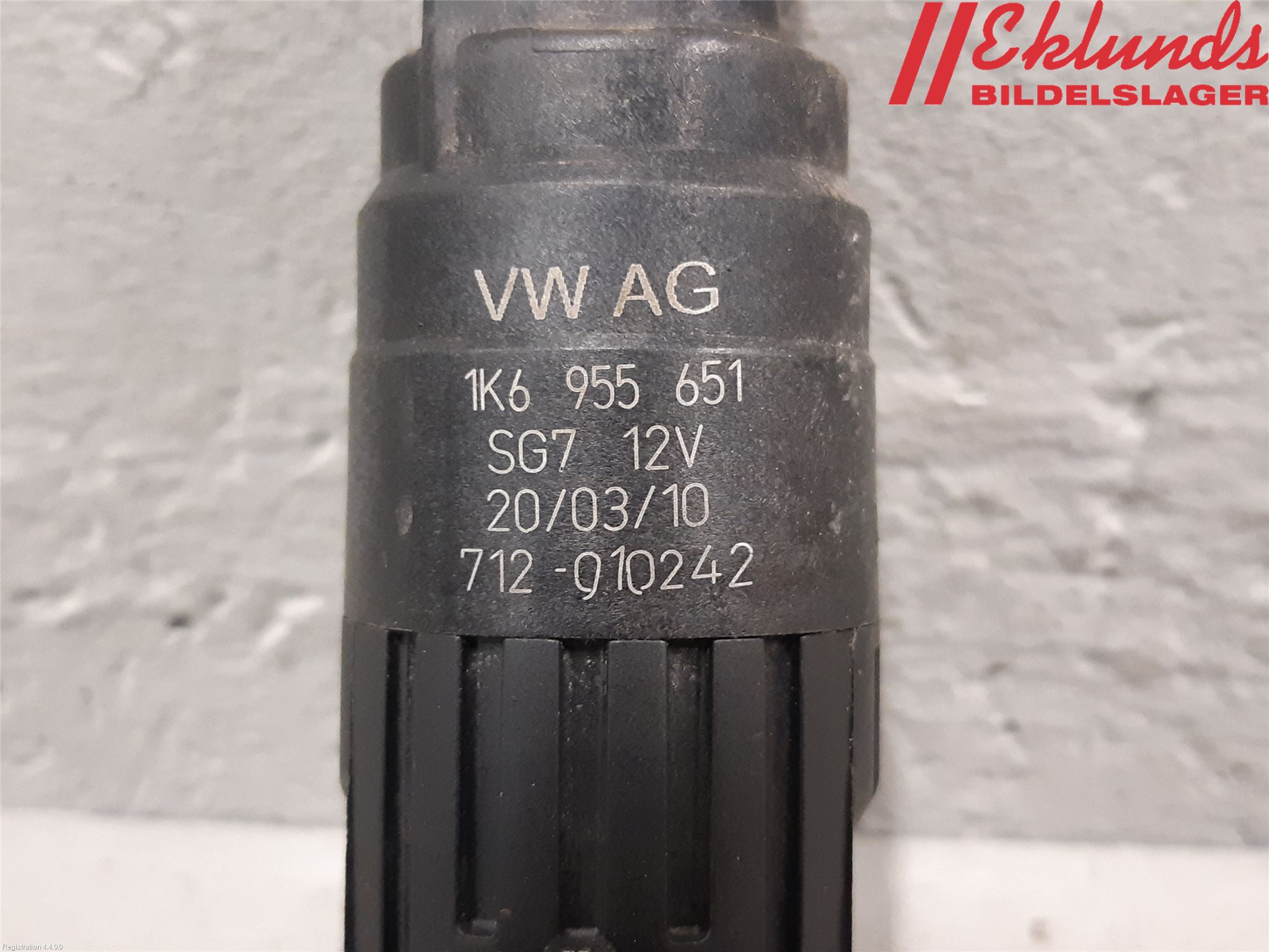 Volkswagen VW POLO 10-17 Spolarpump Vindruta