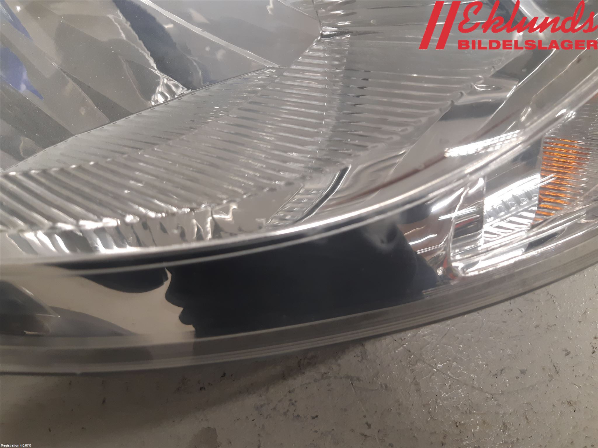 Opel VIVARO 01-14 Strålkastare Höger