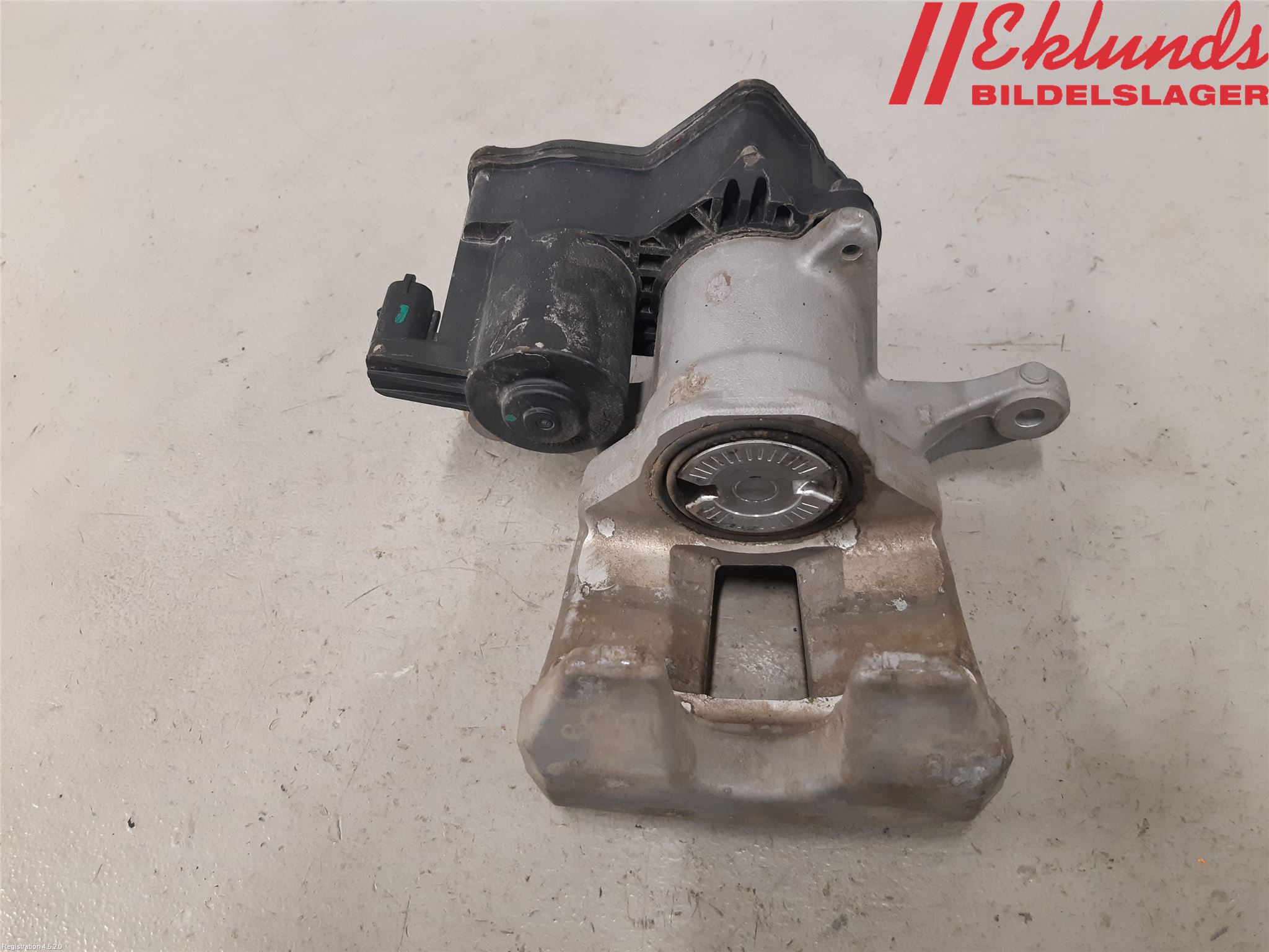 Tesla MODEL Y 21- Bromsok Bak Höger