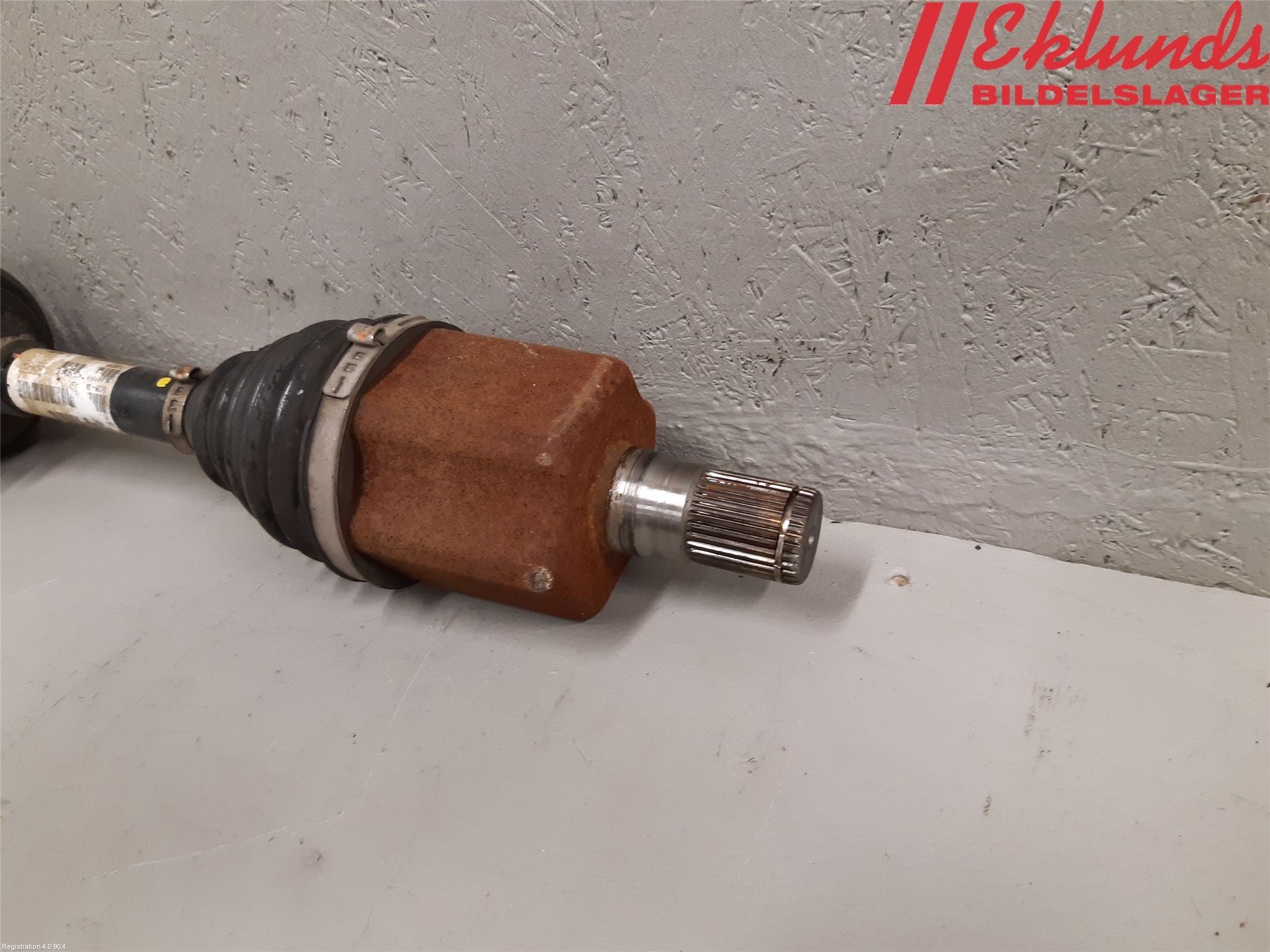 Volvo V60 11-13 Drivaxel Fram Vänster