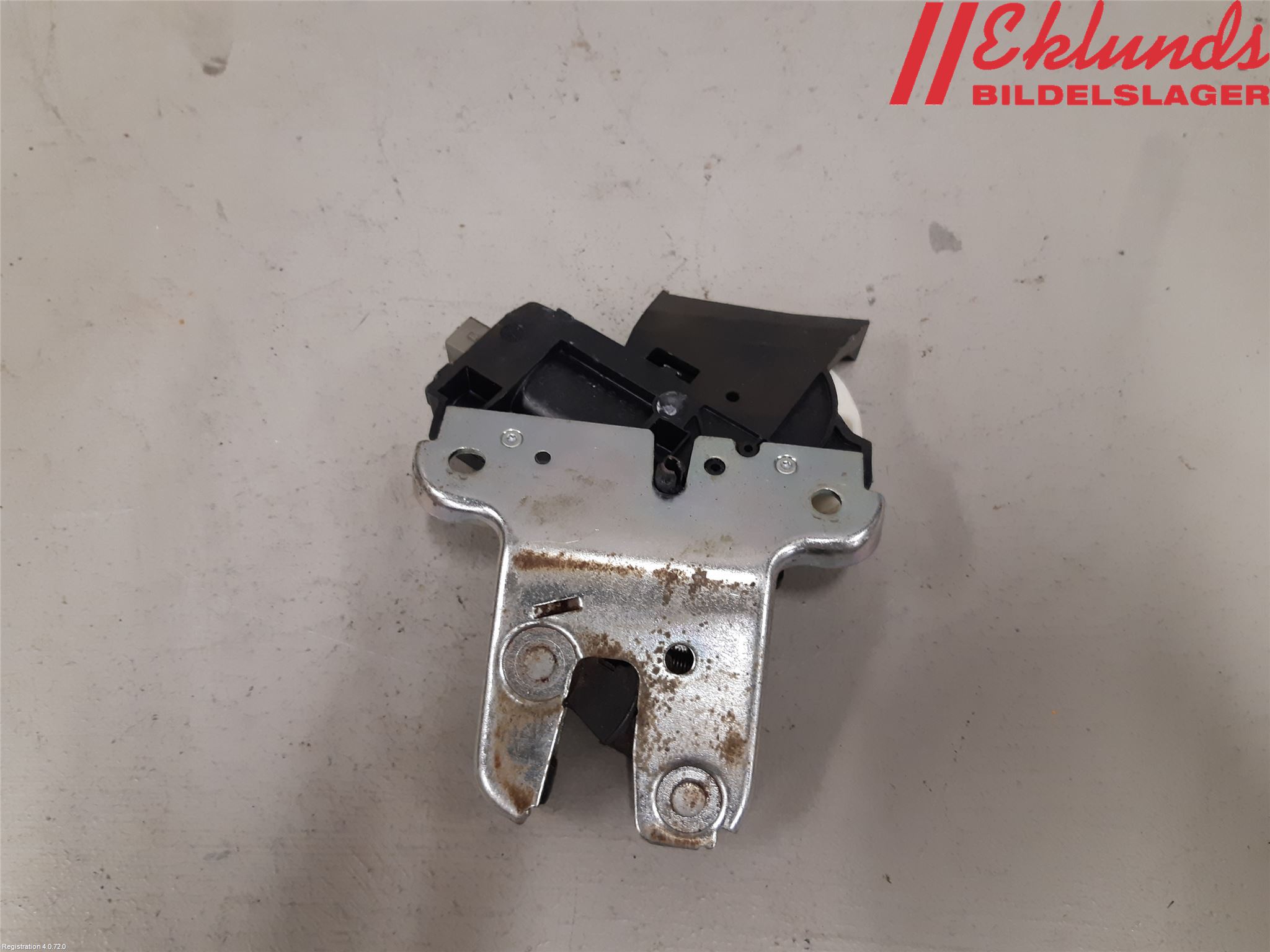 Audi A4/S4 08-11 Låskista Baklucka