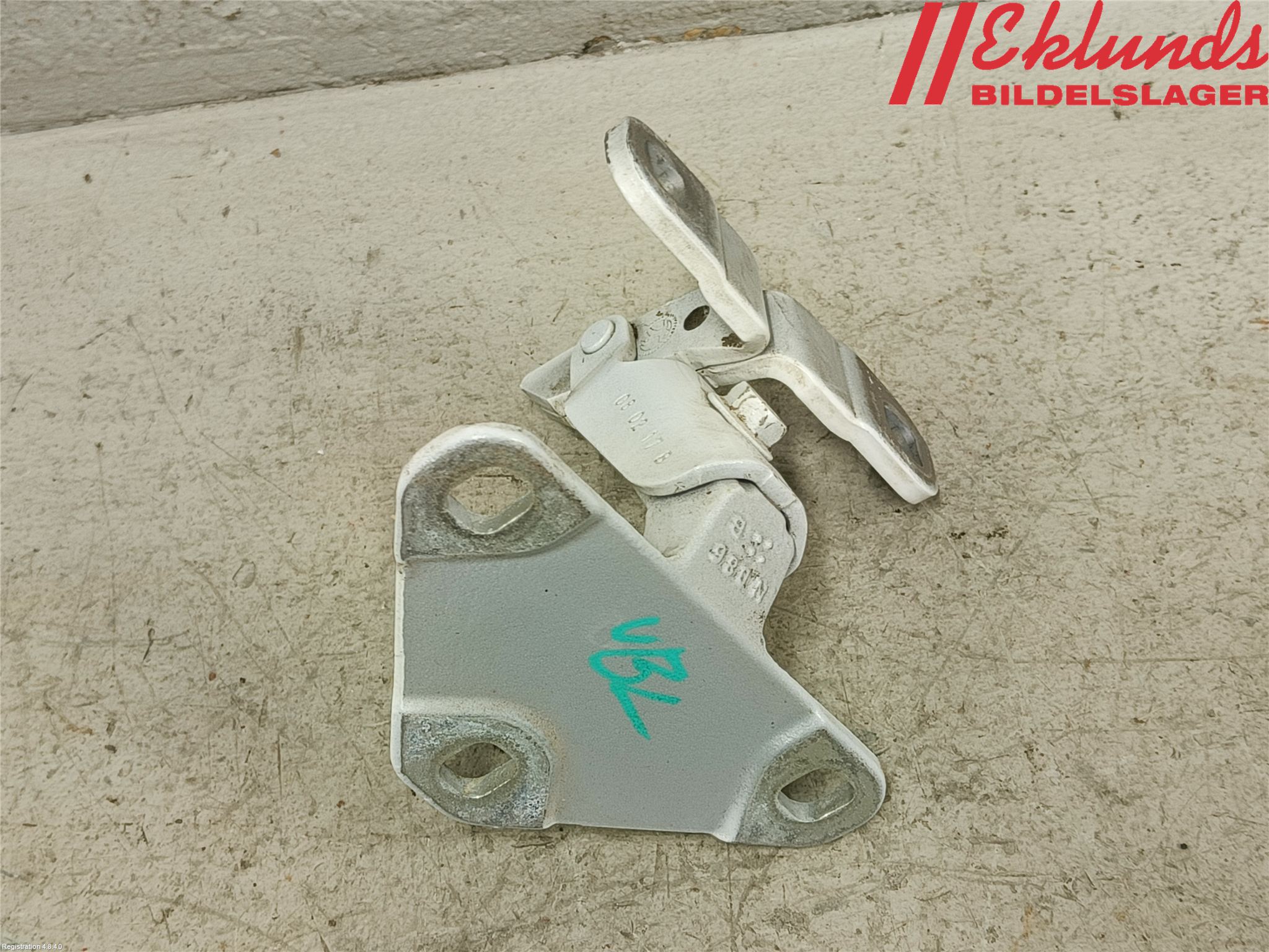 BMW X5 F15 13-18 Bakluckegångjärn Vä