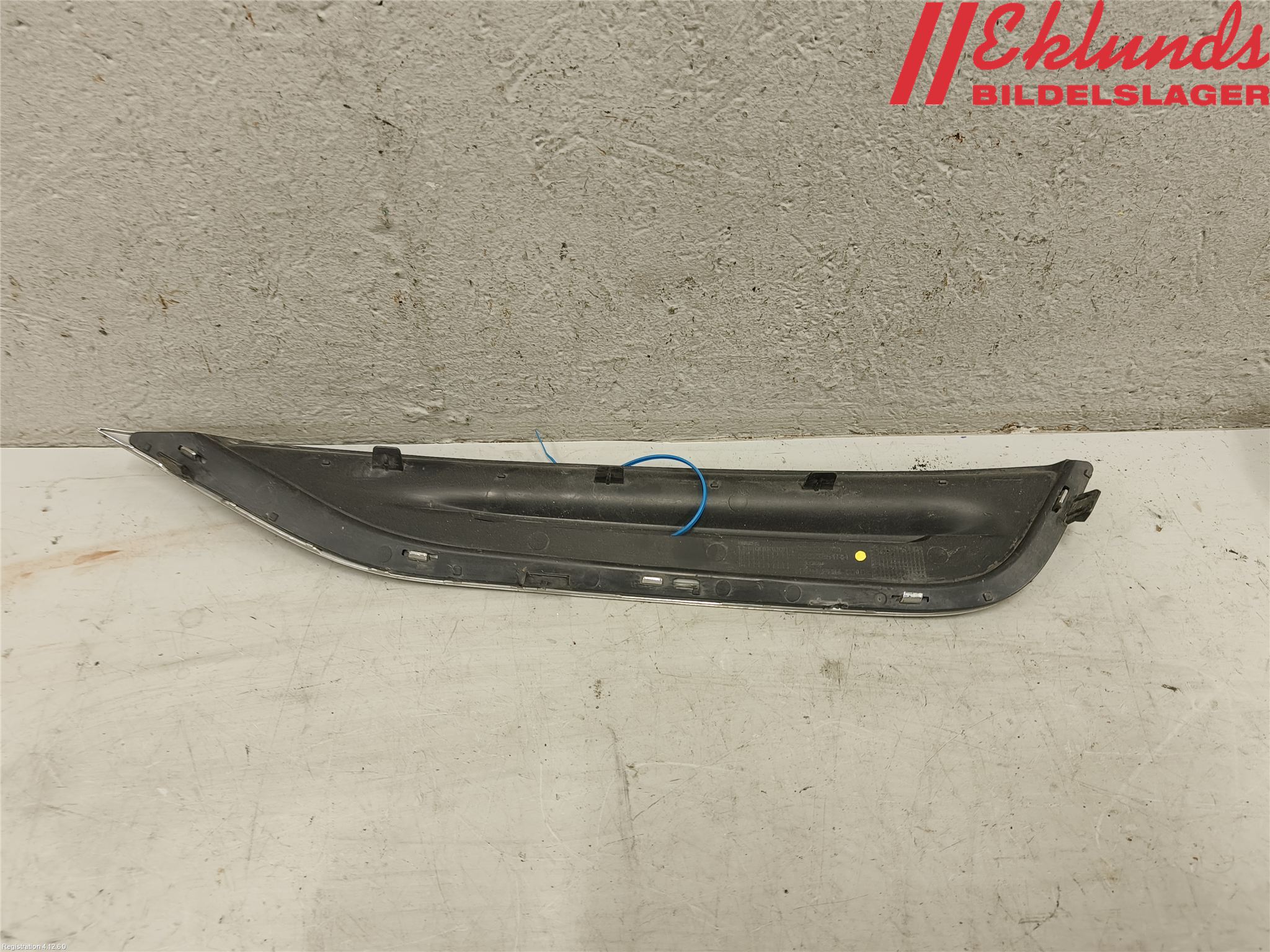 Volvo V60 14-18 Grilldel Höger