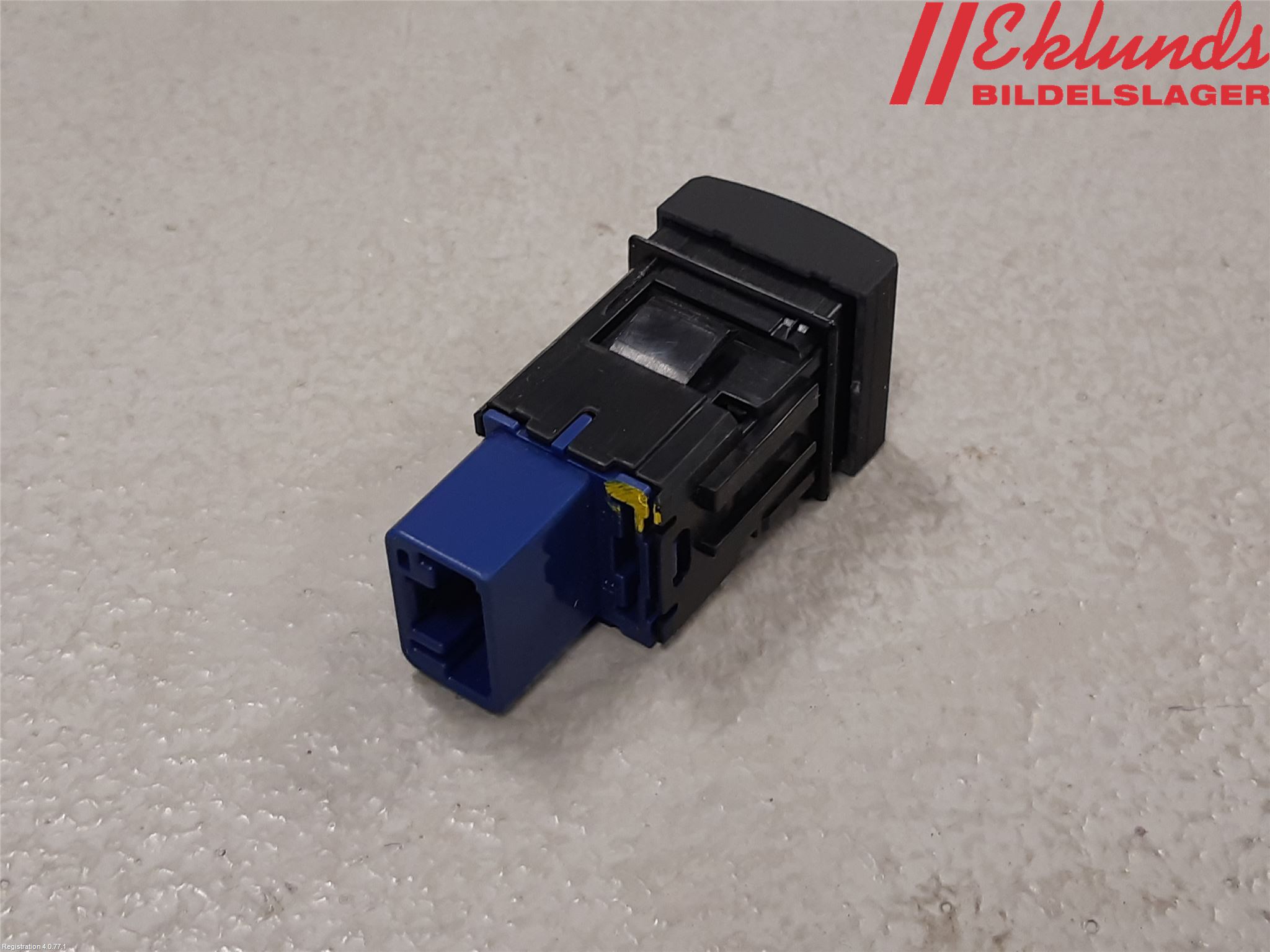 Toyota RAV4 19- Strömställare Elruta