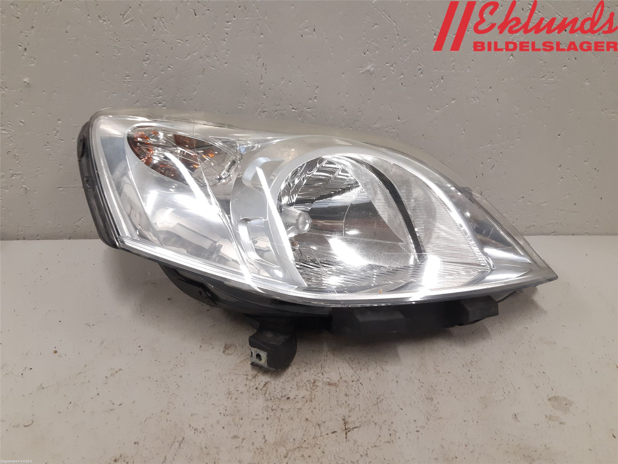 Citroen NEMO Strålkastare Höger