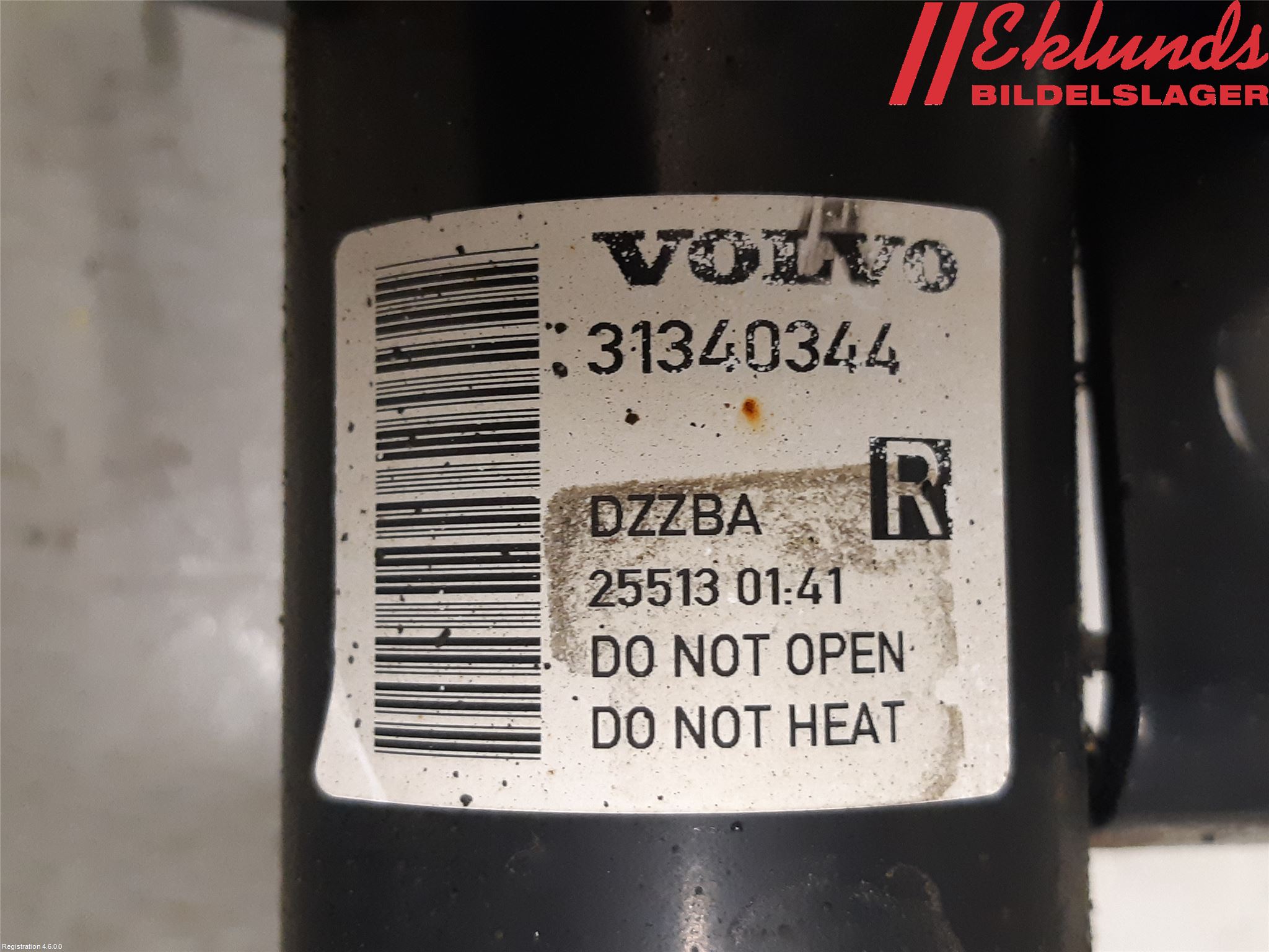 Volvo V70 14-16 Fjäderben Fram Höger