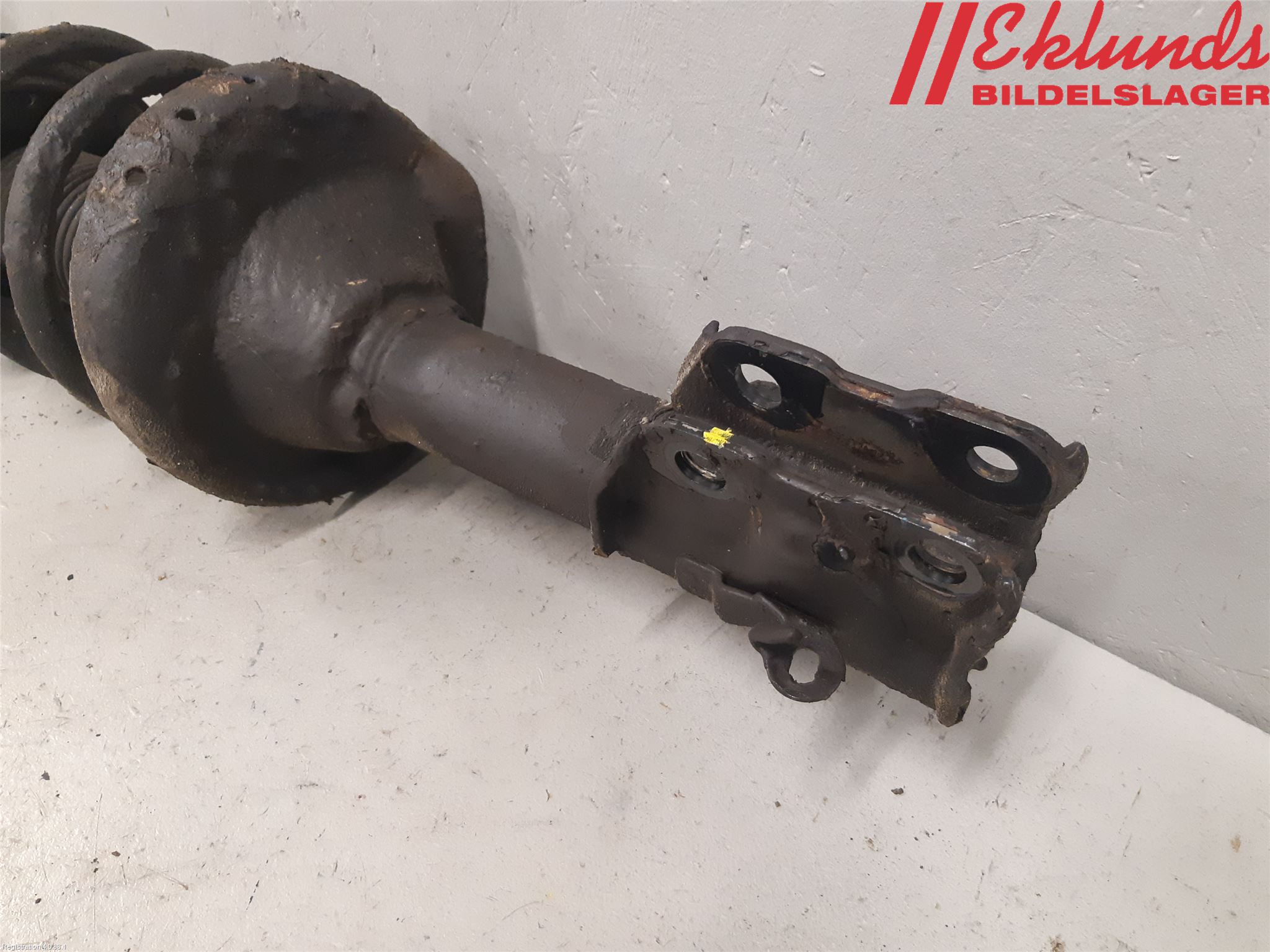 Subaru OUTBACK 15-20 Fjäderben Fram Vänster