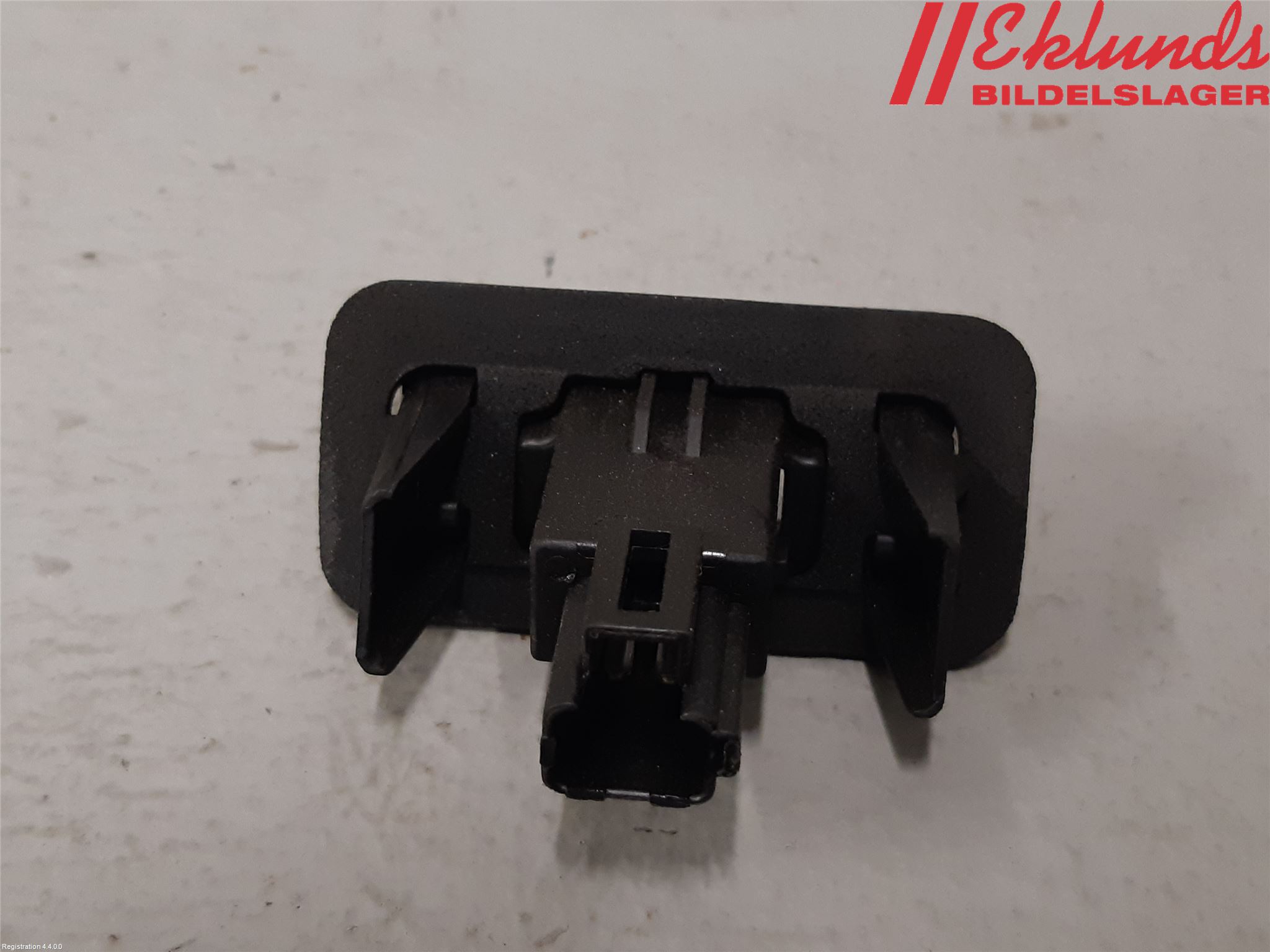 Toyota YARIS XP21 20- Skylt Belysning