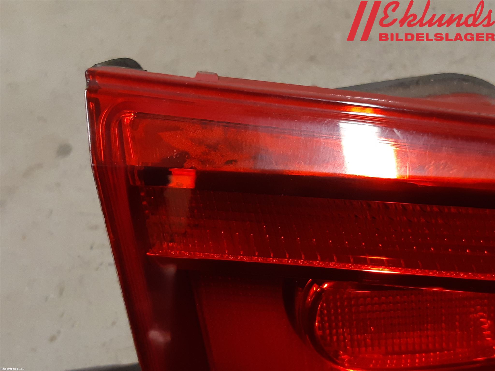 Volkswagen VW TOURAN 10-15 Bakljus Lucka Vä