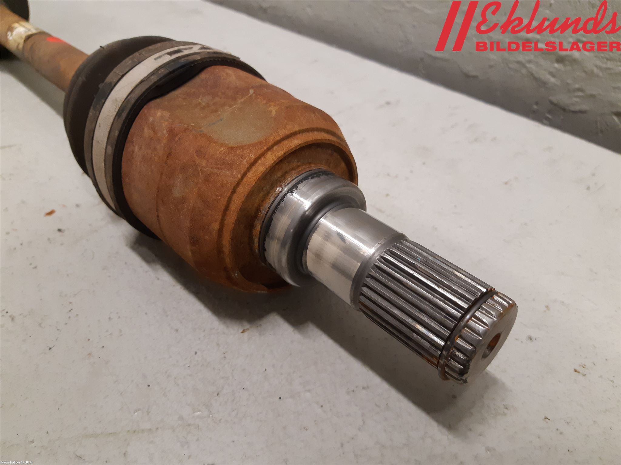 Kia CEED 12-18 Drivaxel Fram Vänster