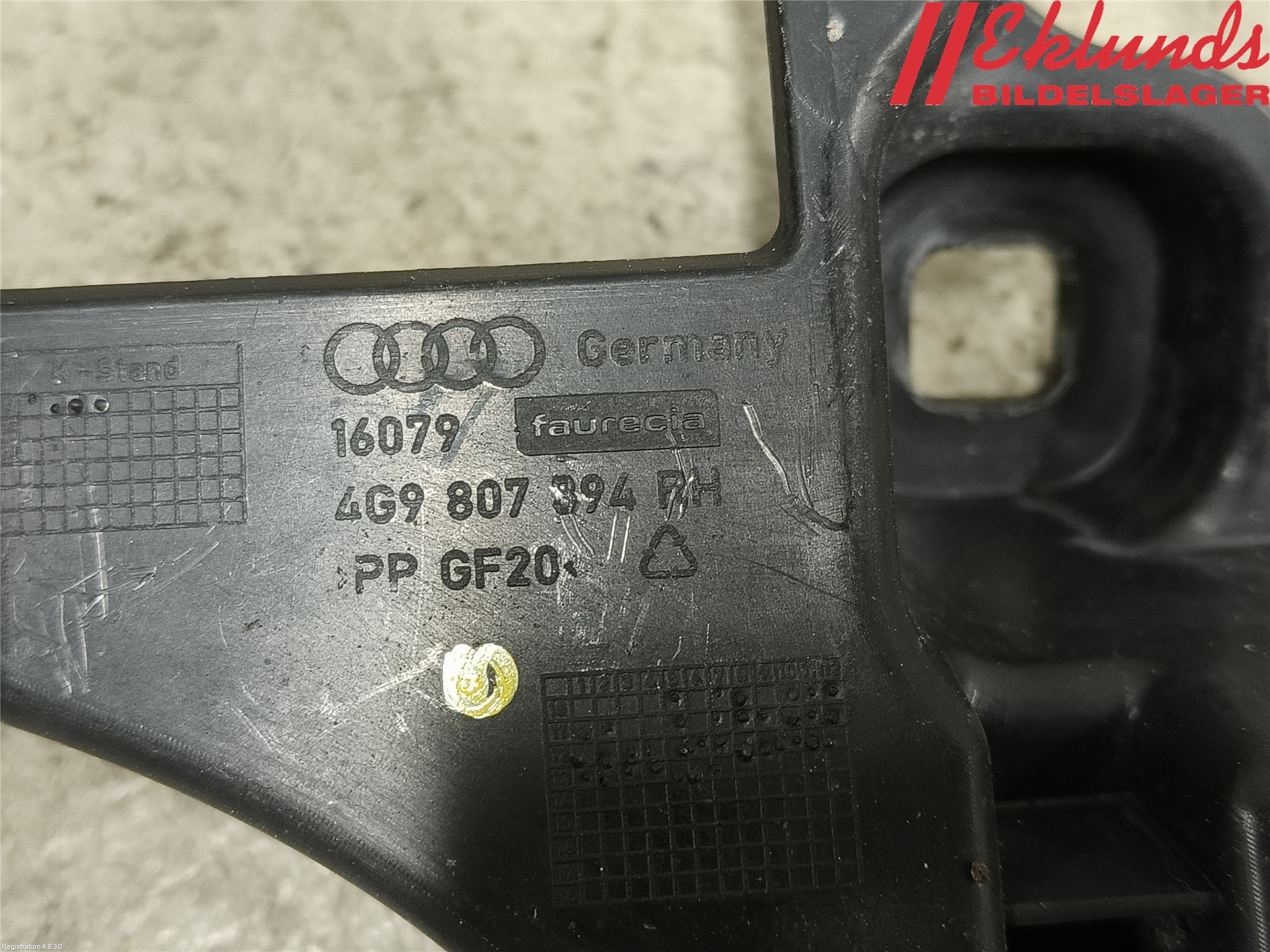 Audi A6/S6 4G 11-18 Stötfångarfäste Bak Hö