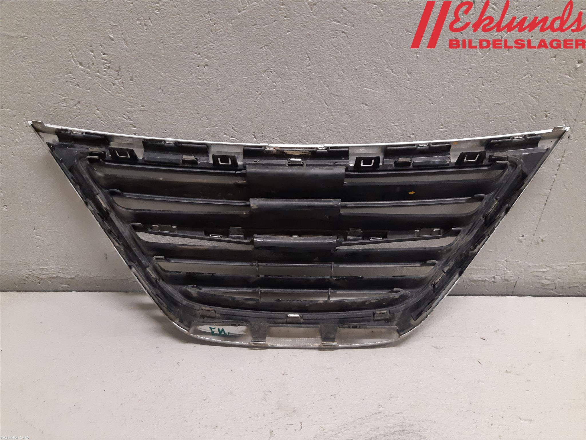 Saab 9-3 VER2/VER3 08-15 Grilldel Mitt