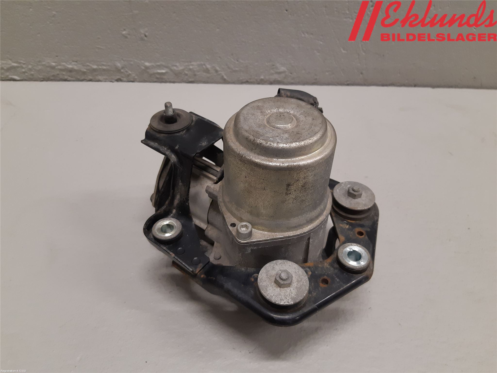 Mitsubishi OUTLANDER 13-21 Vakuumpump