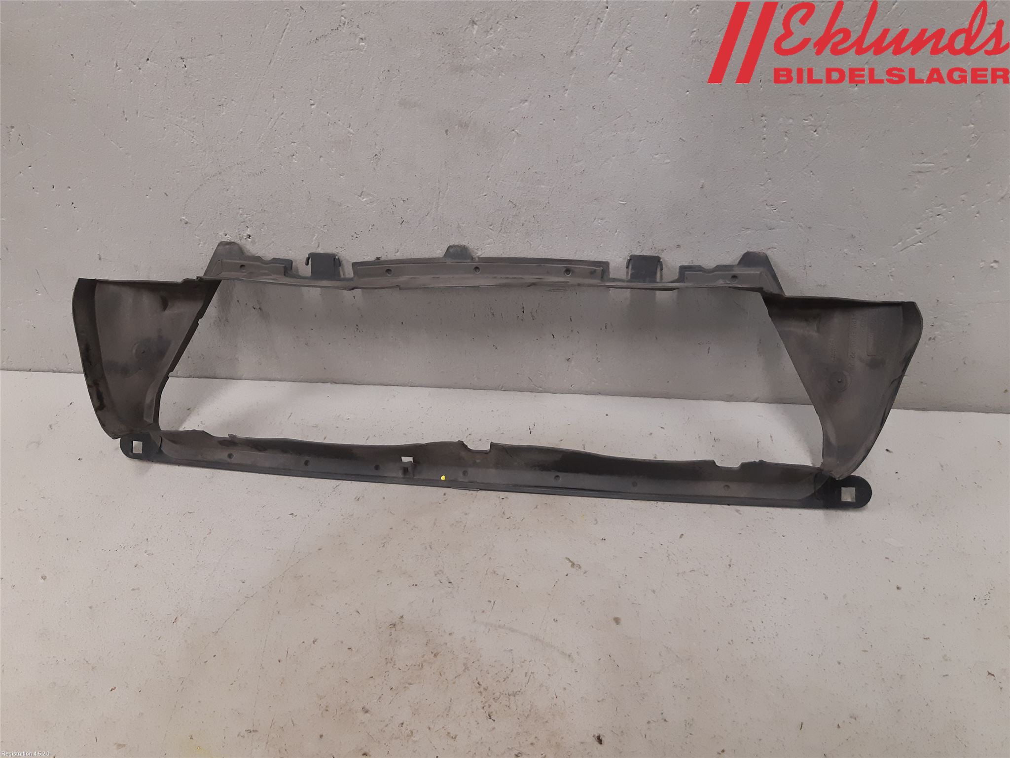 Volvo V70 00-04 Deflektor Plåt-Plast Kylning