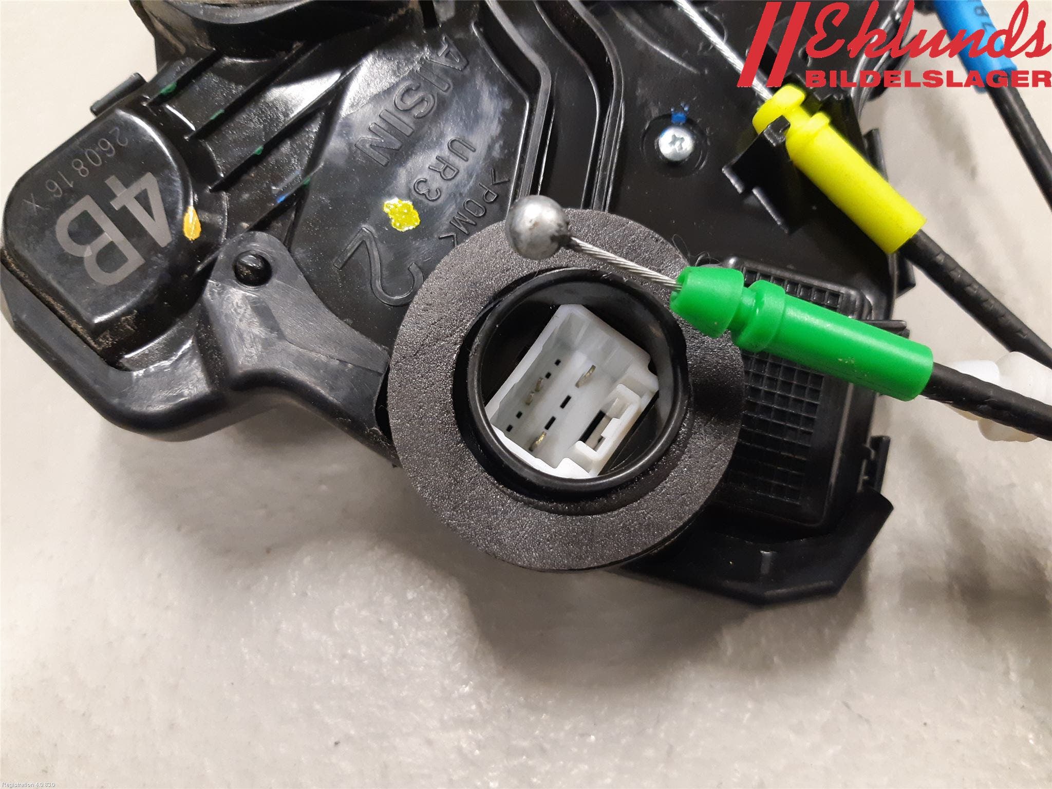 Toyota AVENSIS 16-18 Låskista-Dörrlås