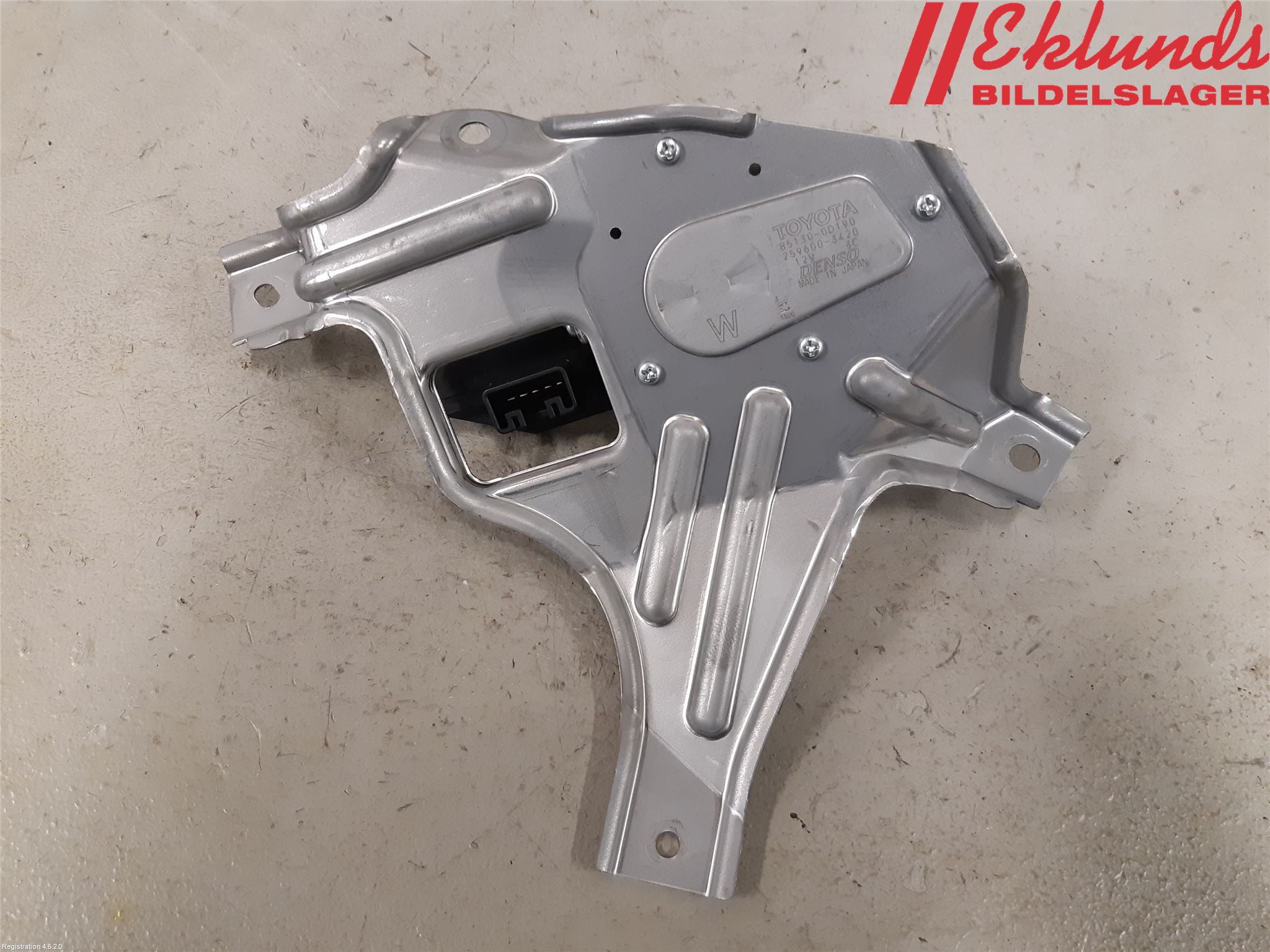 Toyota YARIS XP130 15-20 Torkarmotor Baklucka