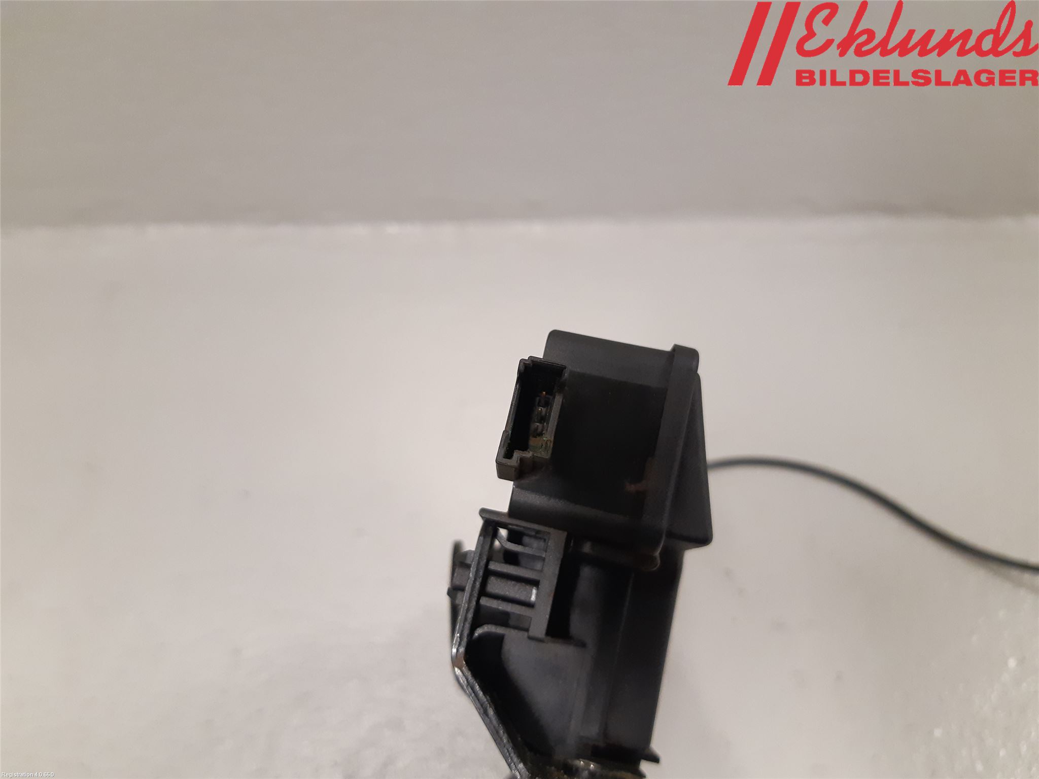 BMW 1 E87/81 5D/3D 03-11 Centrallåsmot Baklucka