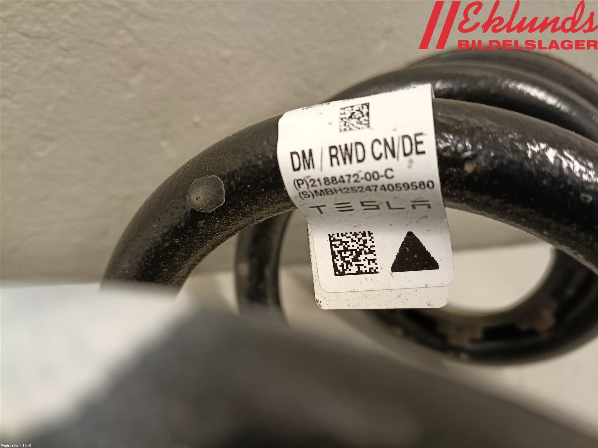 Tesla MODEL Y 21- Fjäder Bak