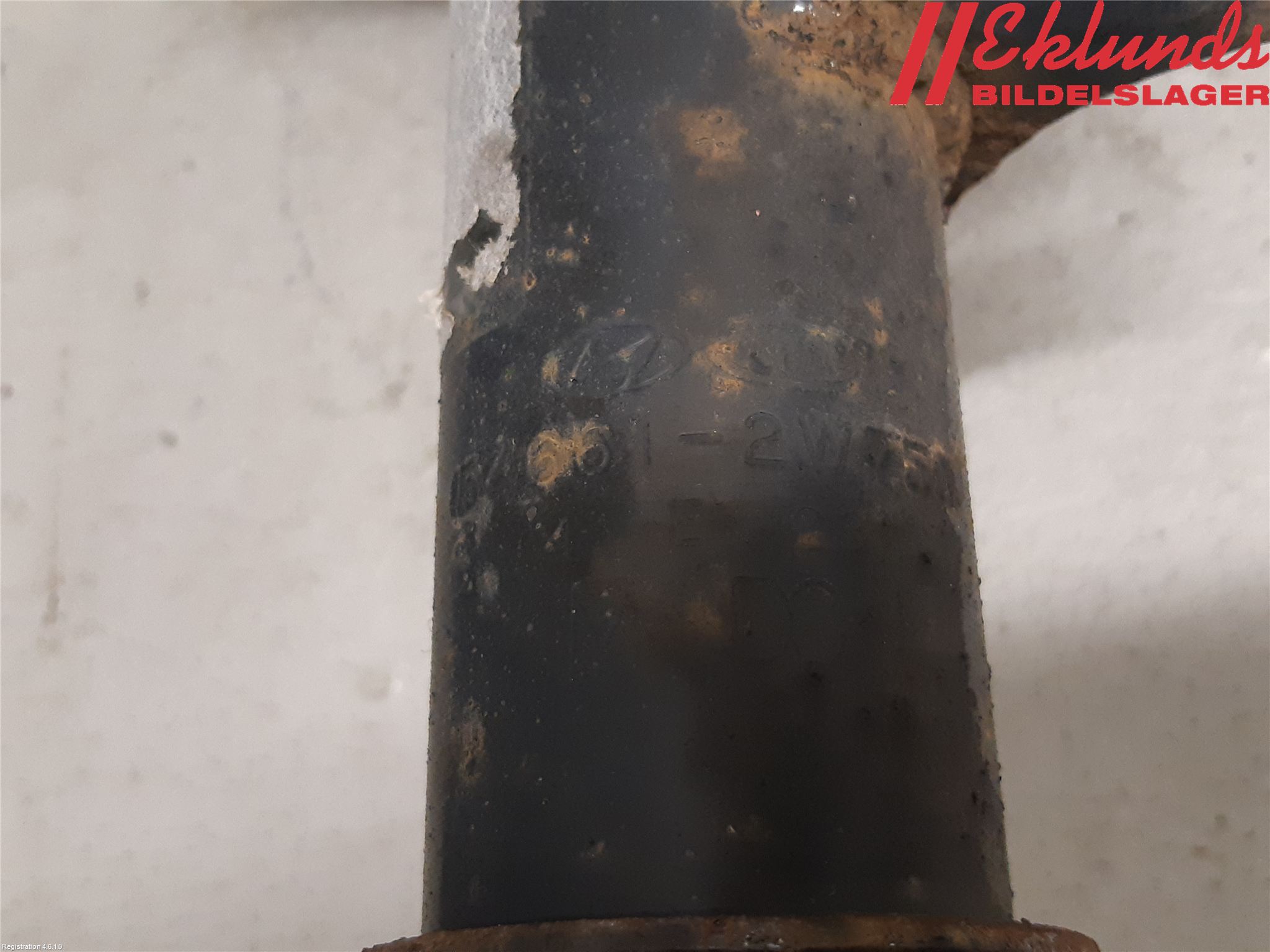 Kia SORENTO 10-14 Fjäderben Fram Höger