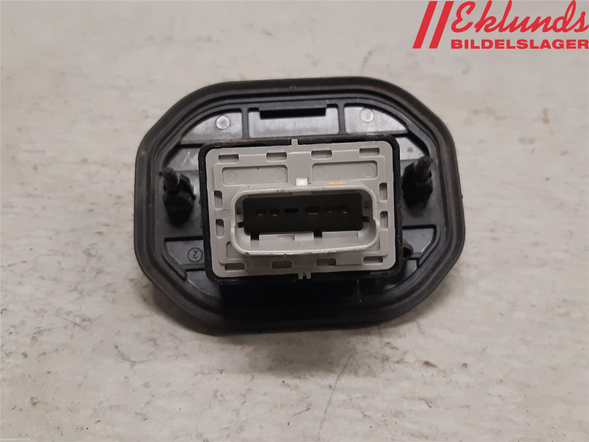 Renault TRAFIC/E-TECH 15- Centrallåskontakt Vid Lås