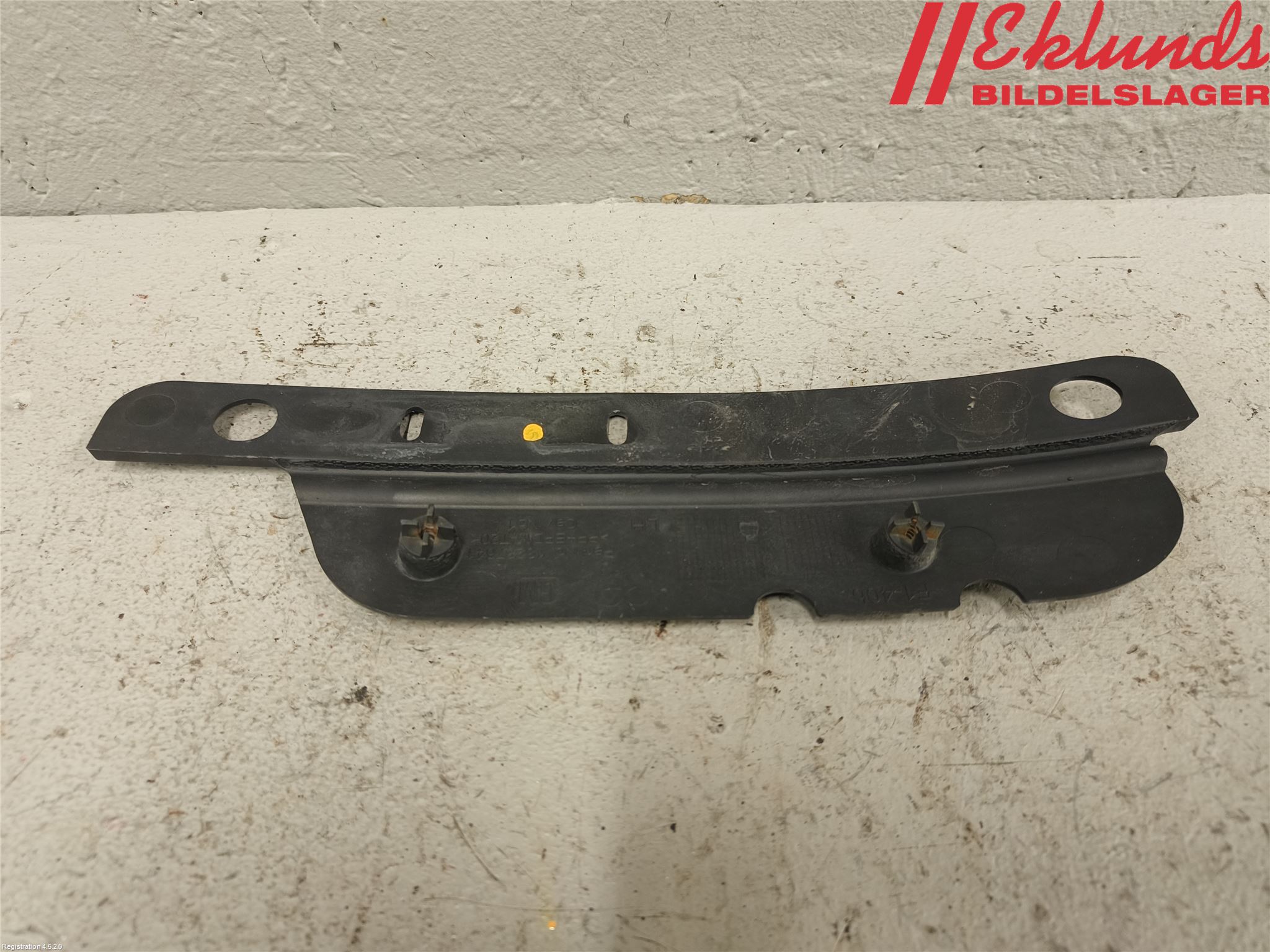 Opel ASTRA J 10-15 Stötfångarfäste Fram Vä