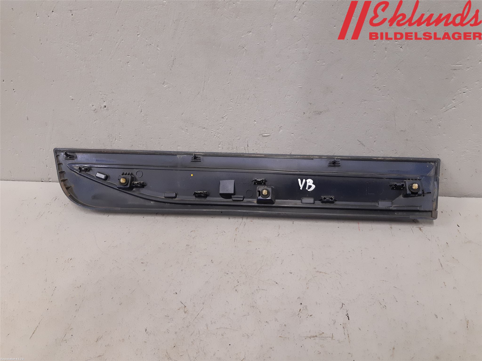 Toyota YARIS XP130 15-20 Dörr Dekorlist Bak Vä