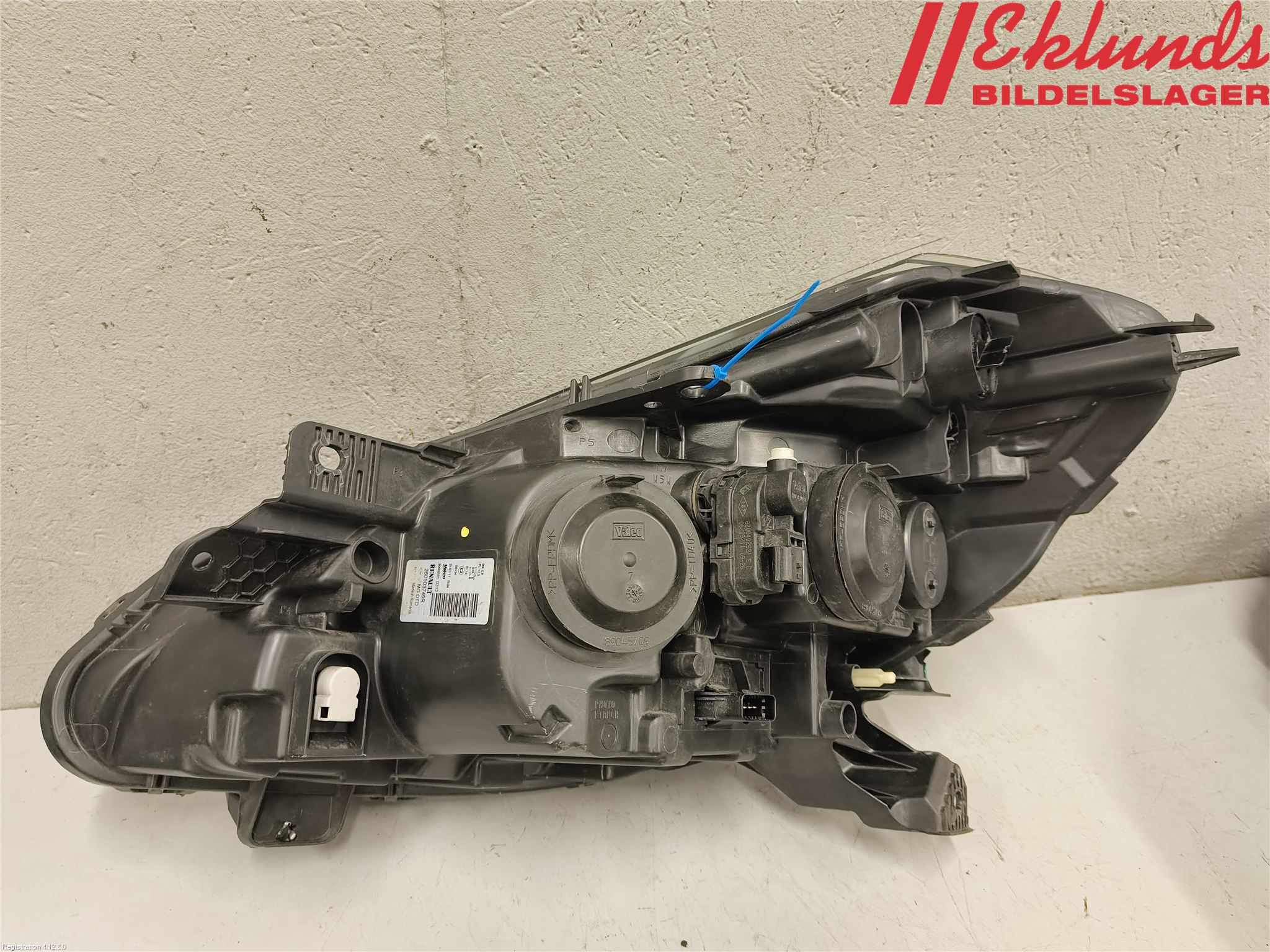 Renault CLIO III  09-12 Strålkastare Höger