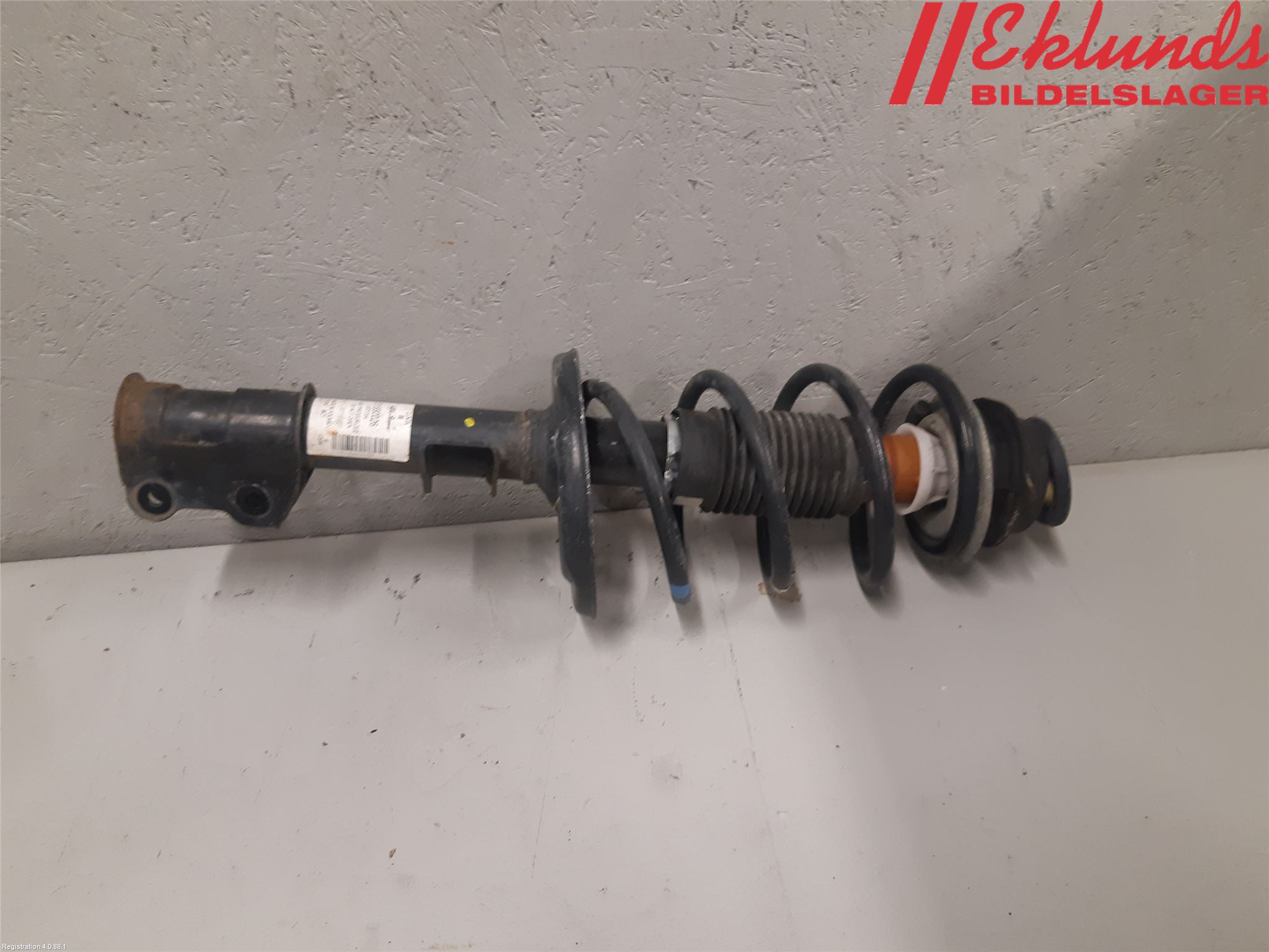 Fiat 500e 20- Fjäderben Fram Höger