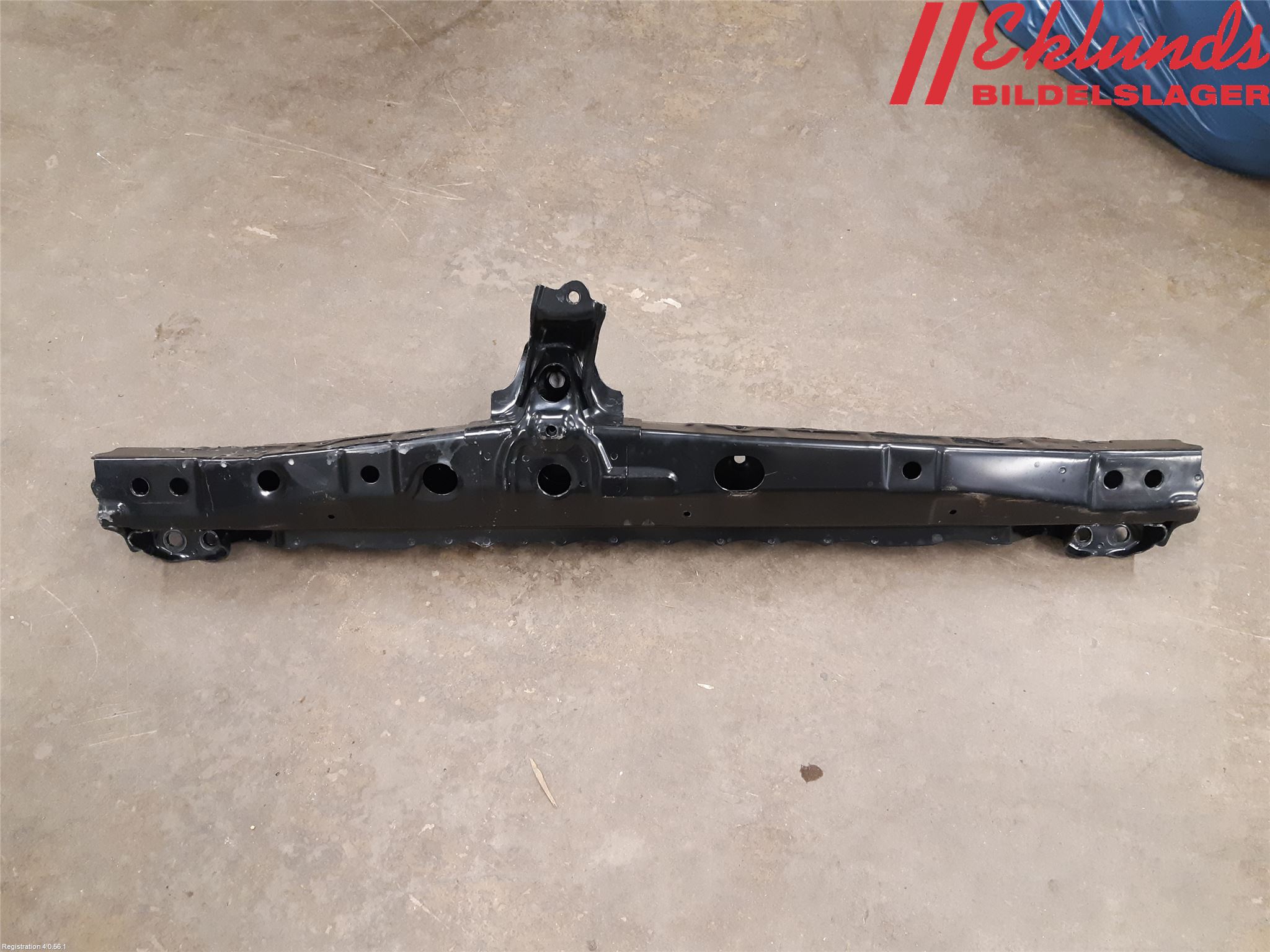 Toyota RAV4 13-18 Framvagnsbalk