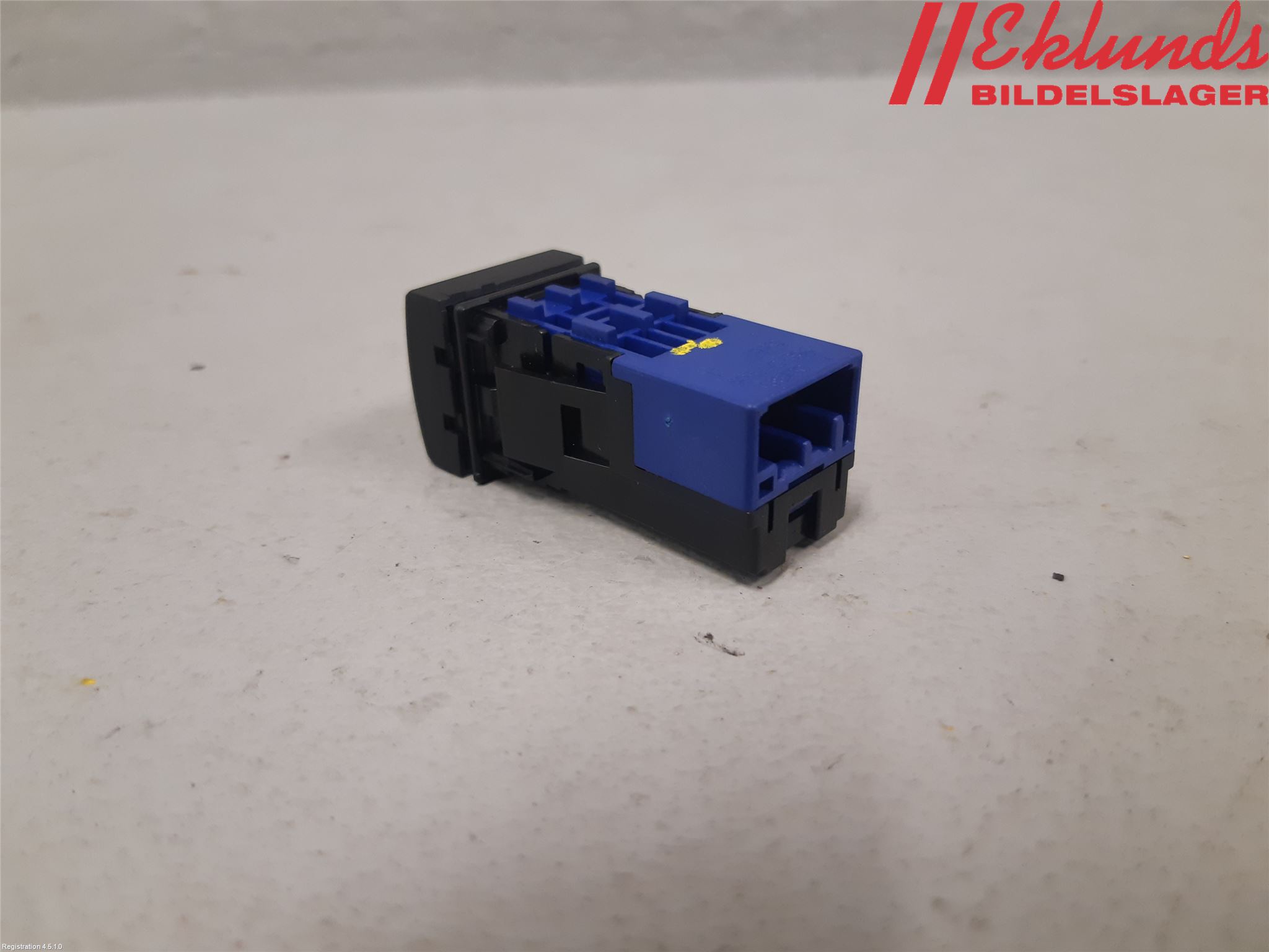 Toyota RAV4 19- Strömställare Övrigt