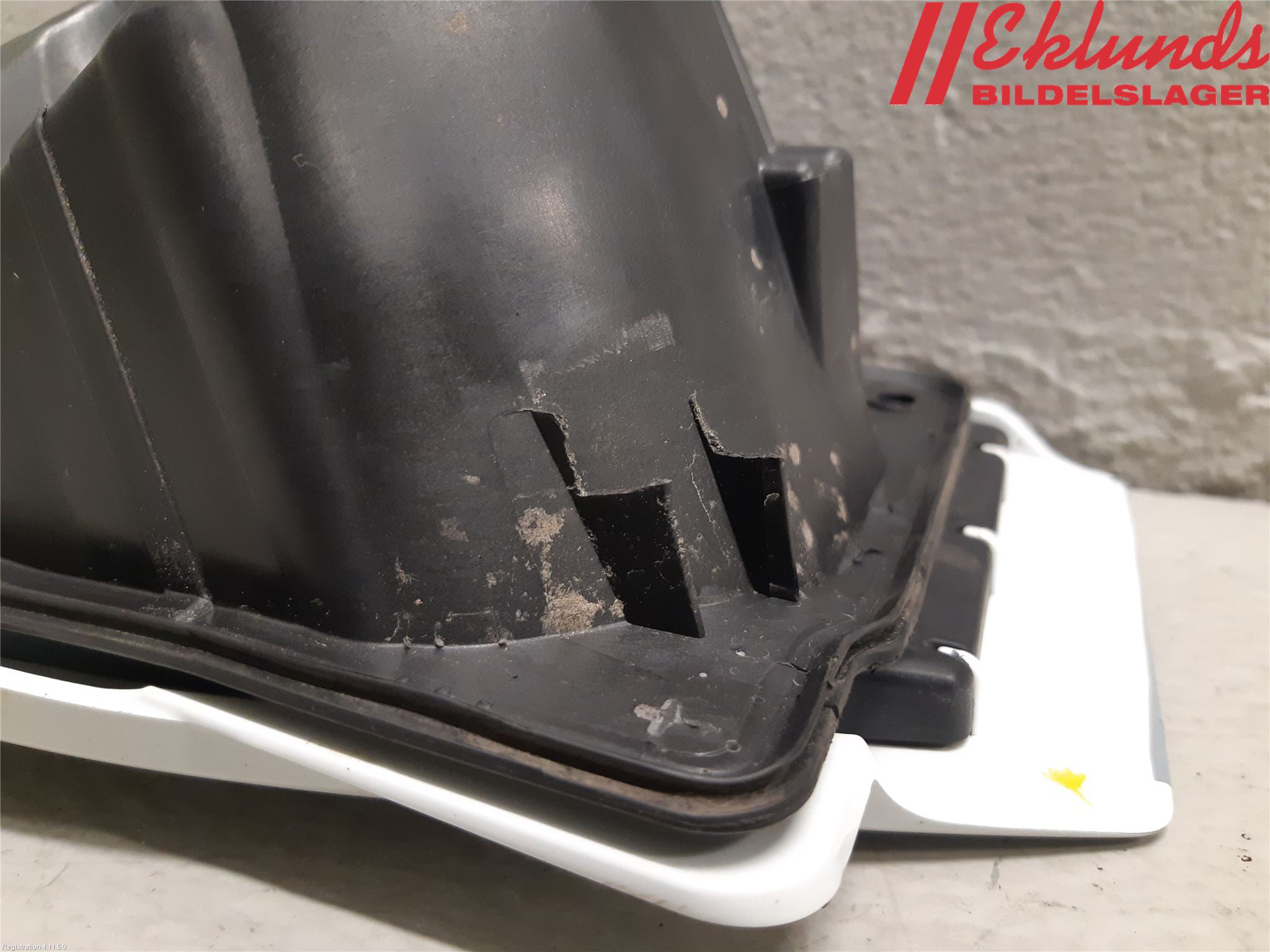 Renault TRAFIC/E-TECH 15- Tanklucka