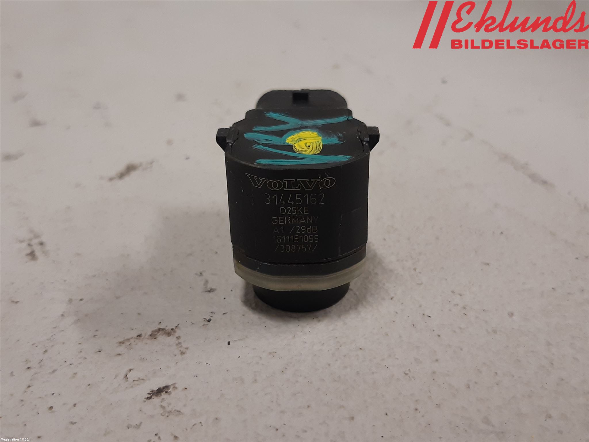 Volvo V40 CROSS COUNTRY 13-19 Parkeringshjälp Backsensor