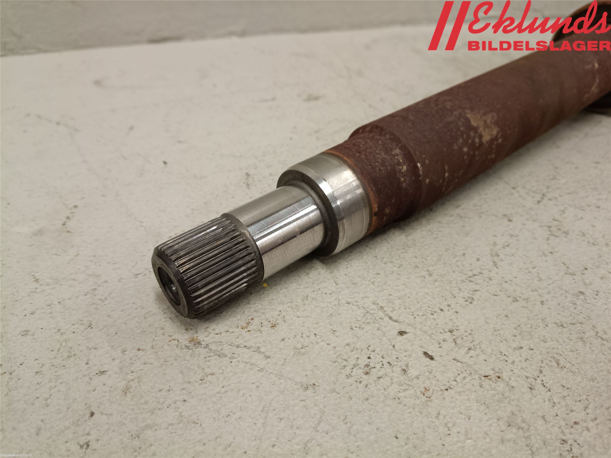 Ford TRANSIT/TOURNEO CONNECT 13-22 Drivaxel Fram Höger
