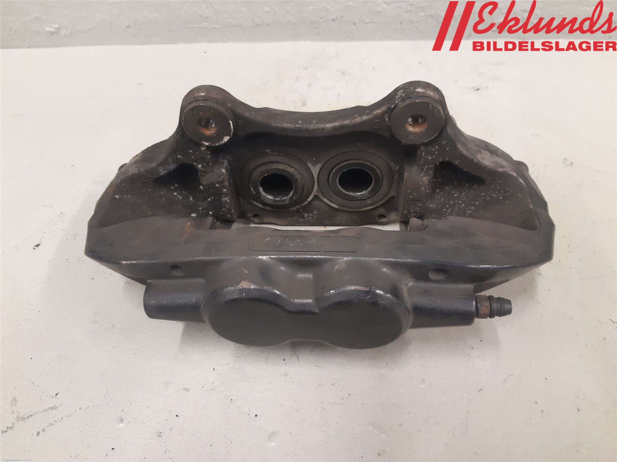 BMW 3 F30/F31/F80 12-19 Bromsok Fram Vänster